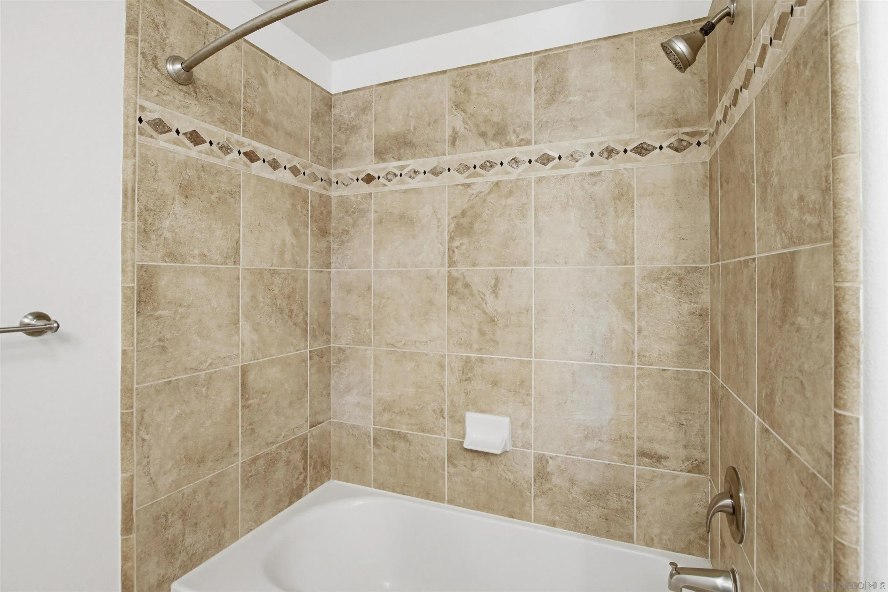 Photo #18: 260013073 Listing: Photo #18