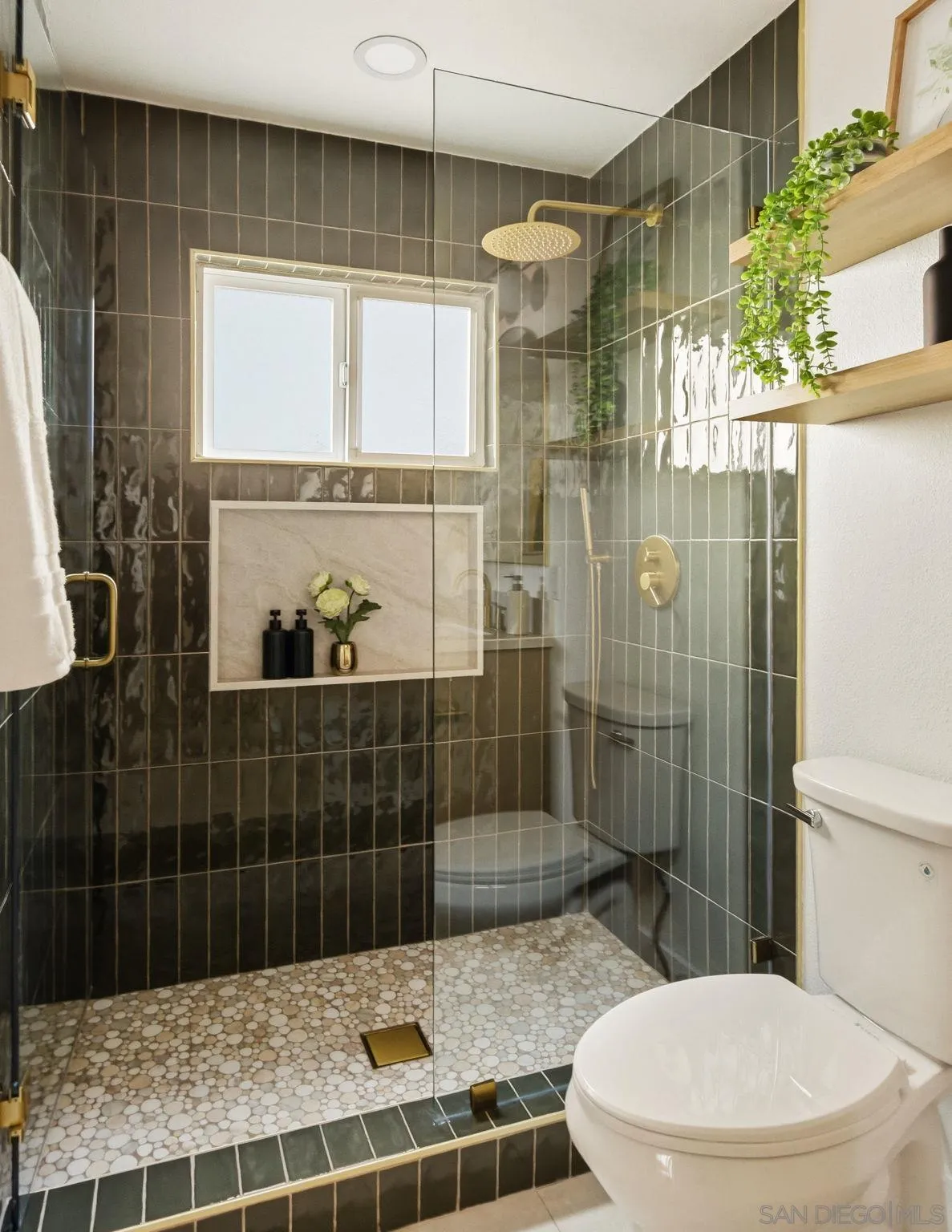 https://cdn.realtyfeed.com/cdn/127/260013075/00e582463c731eabb4a90c23fd3c884f.webp