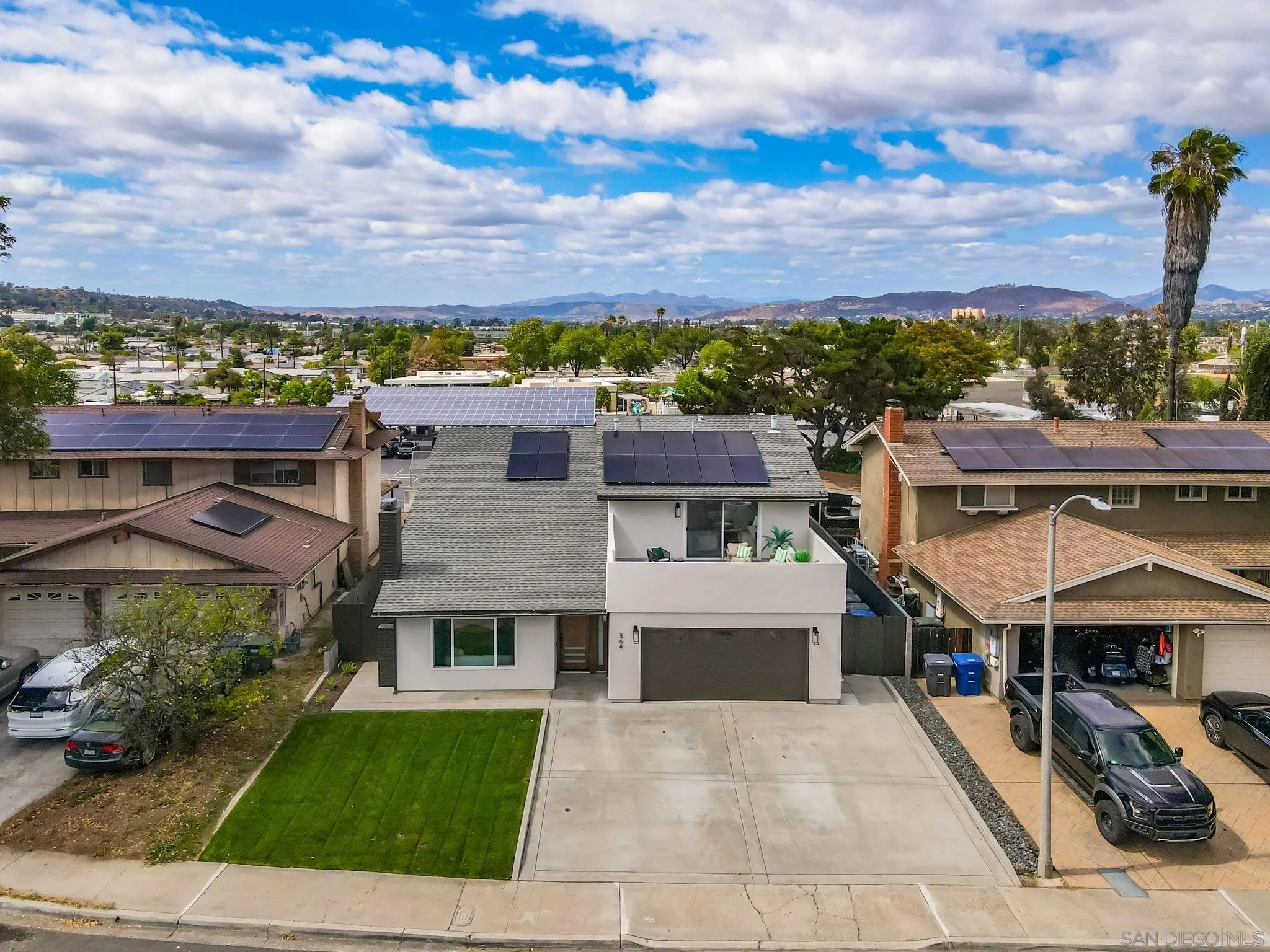 https://cdn.realtyfeed.com/cdn/127/260013075/05cae49035d1921dad459f7951070c03.webp
