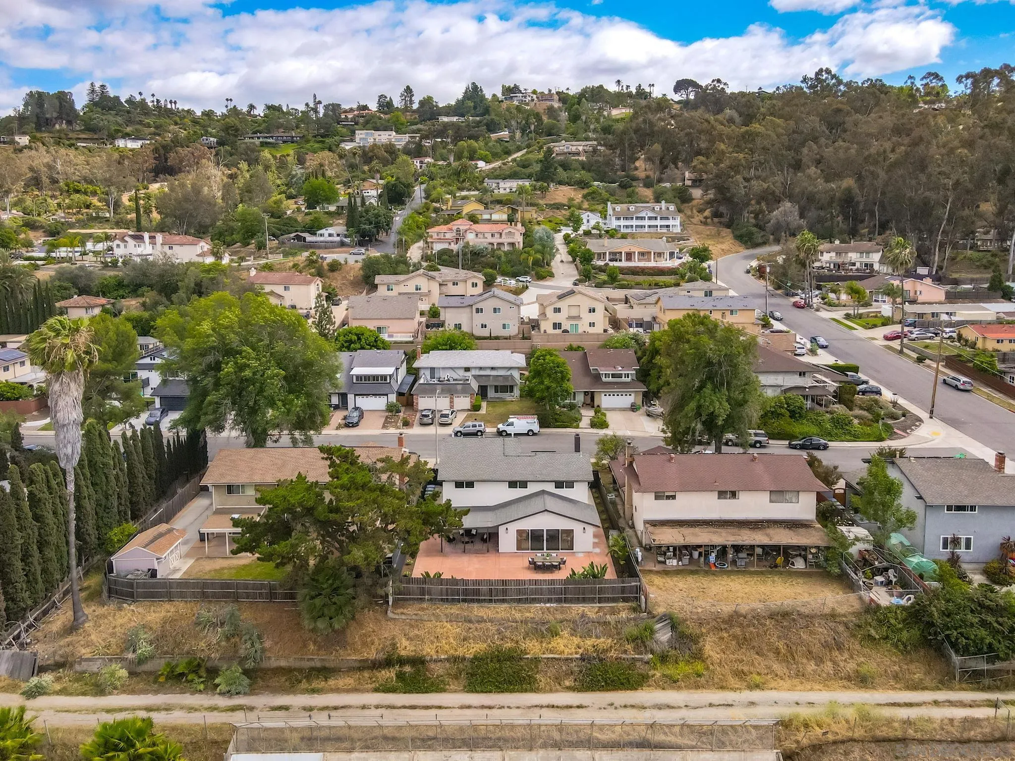 https://cdn.realtyfeed.com/cdn/127/260013075/8f3034fa7a50b7eb78b5c0e2a441a48b.webp