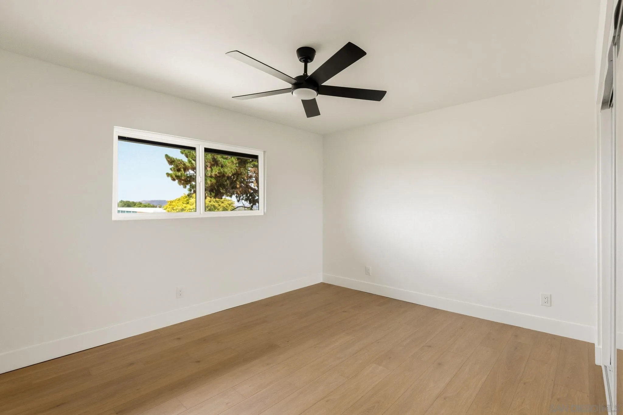 https://cdn.realtyfeed.com/cdn/127/260013075/d2c87264fb17572a7619ce17f5eedbb8.webp