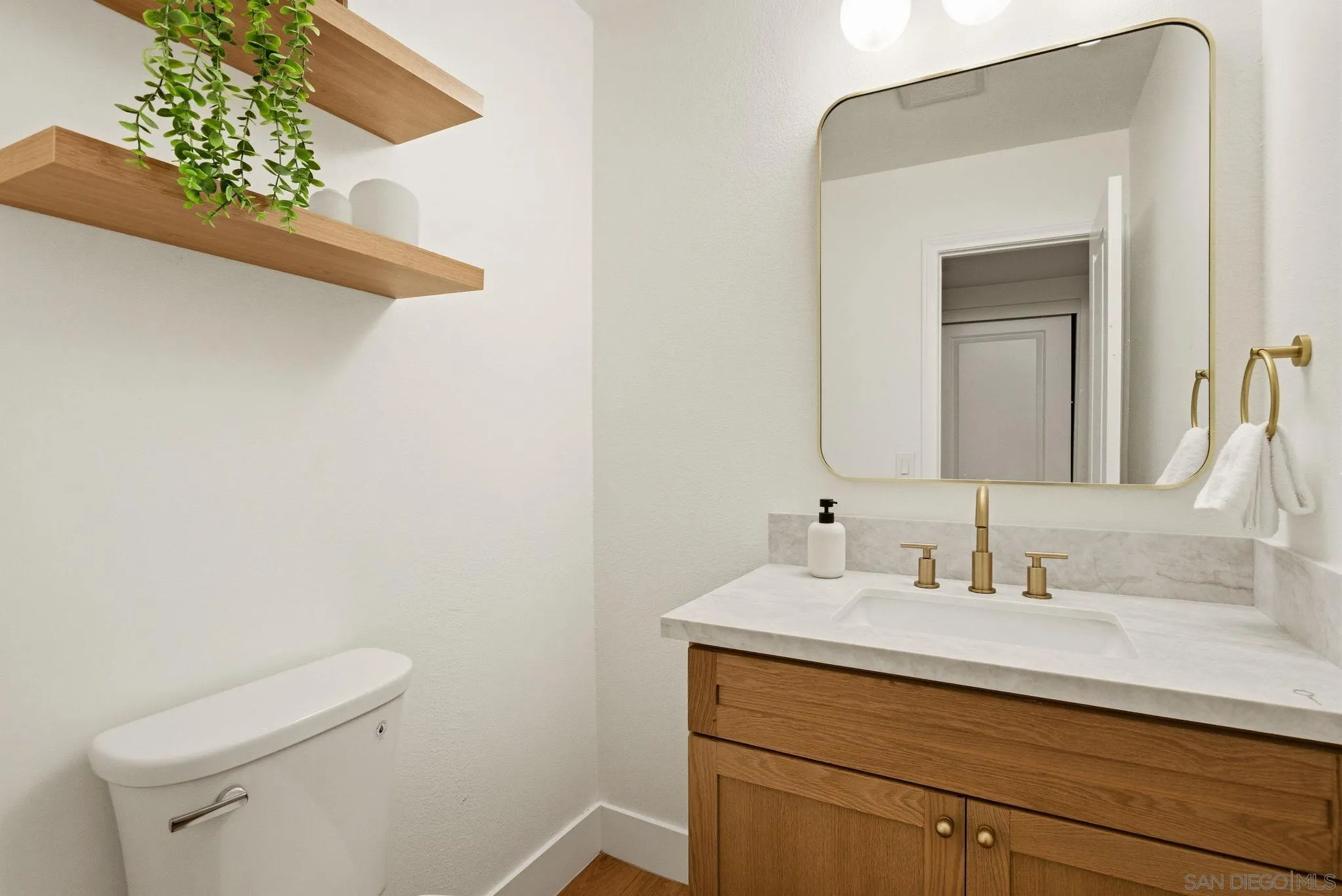 https://cdn.realtyfeed.com/cdn/127/260013075/eb50acb85568ee190822abdfa003fefb.webp