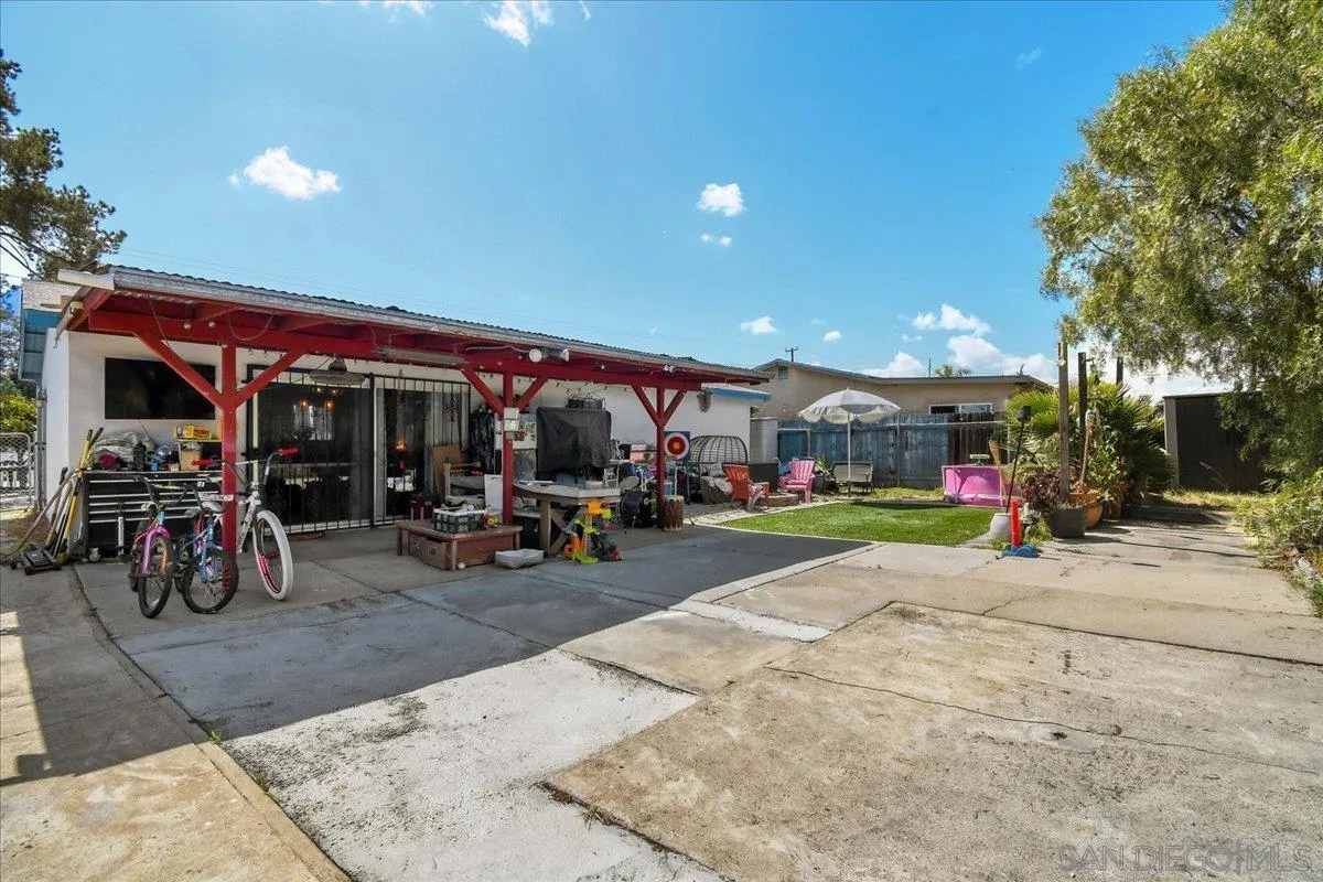 https://cdn.realtyfeed.com/cdn/127/260013085/2a233cde7583560faf3fb61f6cb703b7.webp