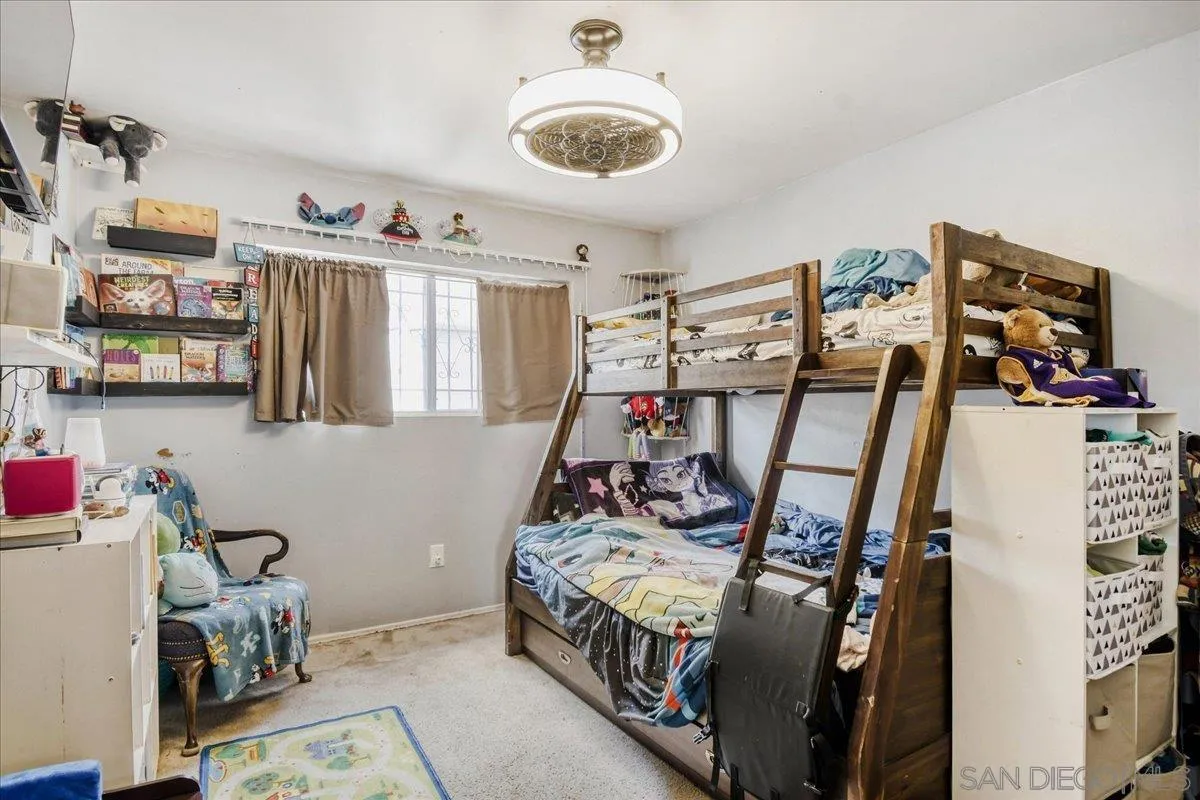 https://cdn.realtyfeed.com/cdn/127/260013085/2de3c6fb17b518312f083828a0115ff4.webp