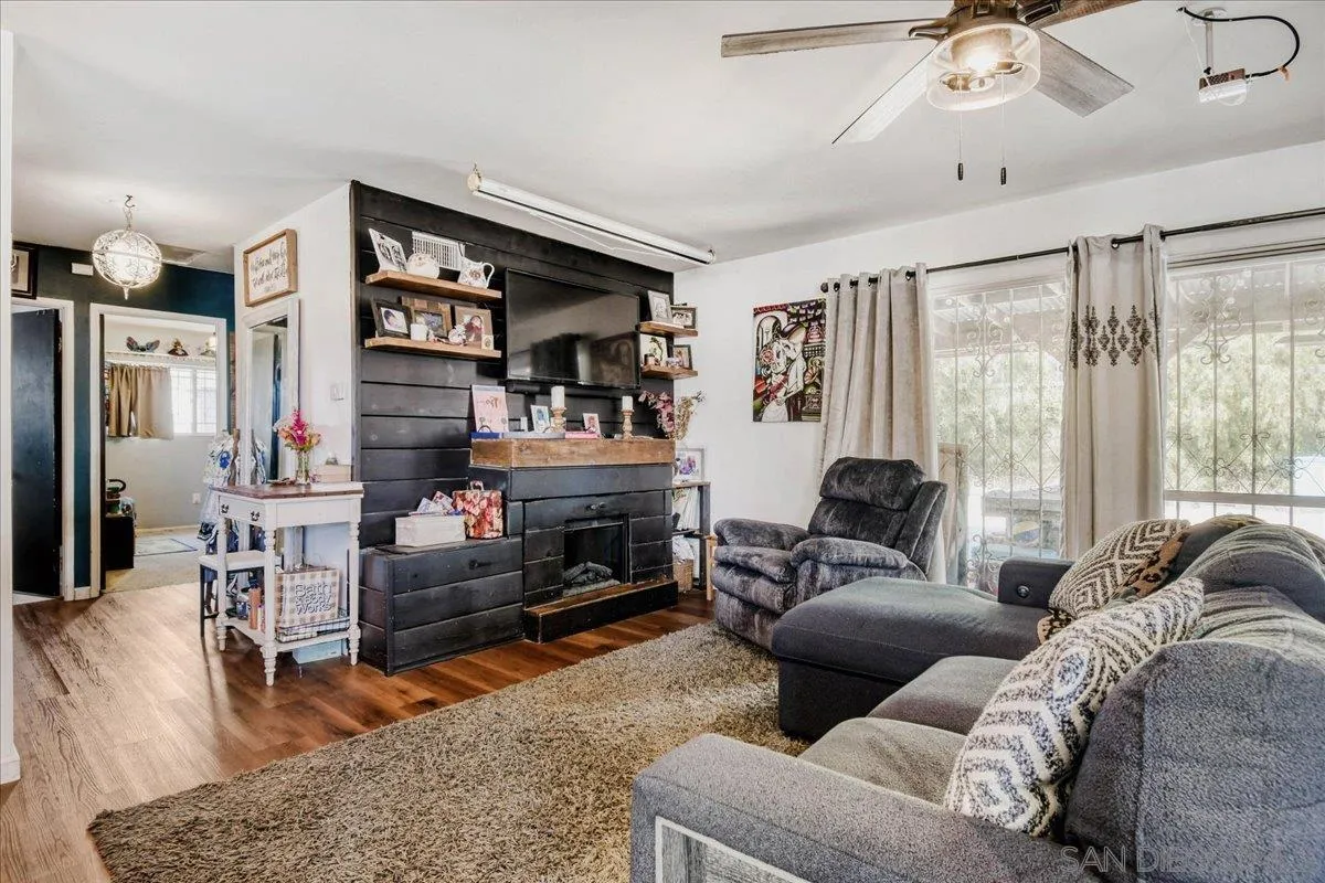 https://cdn.realtyfeed.com/cdn/127/260013085/571f518b6a54028621e800fdeb49430a.webp