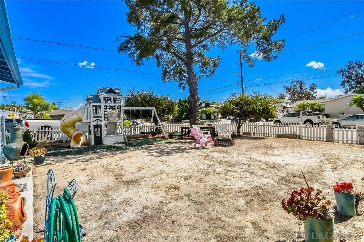 https://cdn.realtyfeed.com/cdn/127/260013085/f76170daf037bd68fddcb89fbc332f6c.webp