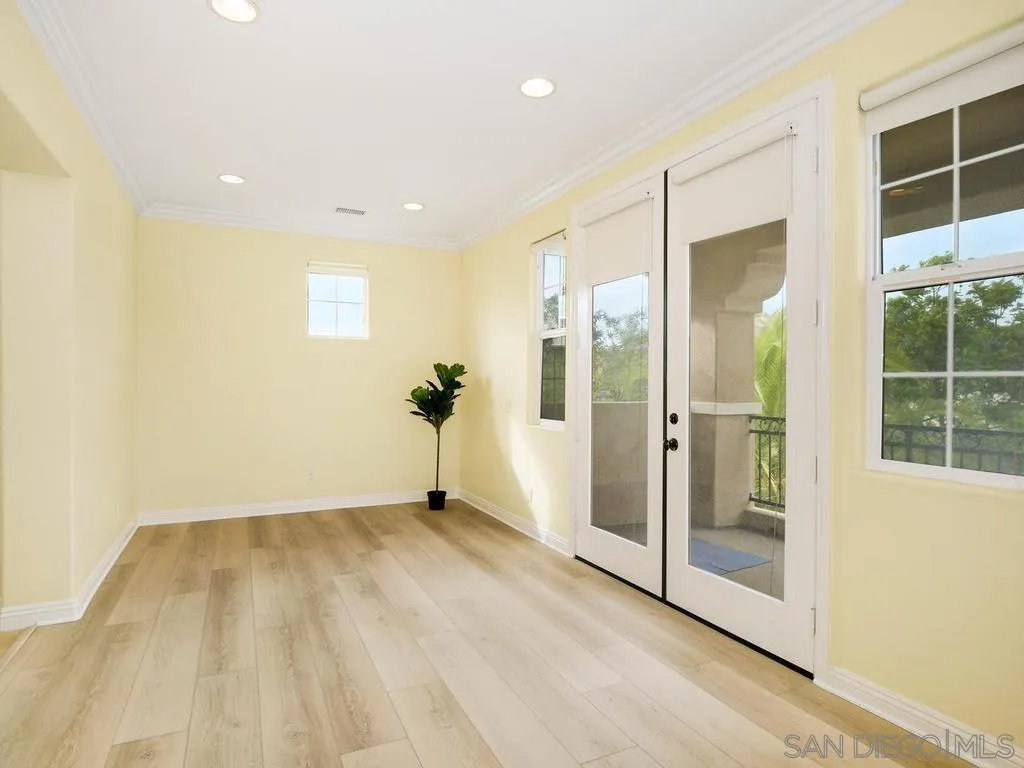 https://cdn.realtyfeed.com/cdn/127/260013088/137b5aeab6ed43a7cc98864189a81544.webp