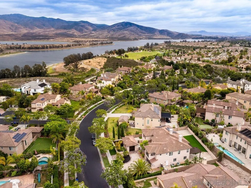 https://cdn.realtyfeed.com/cdn/127/260013088/16de8647e476c70cd682e2a2498e9496.webp