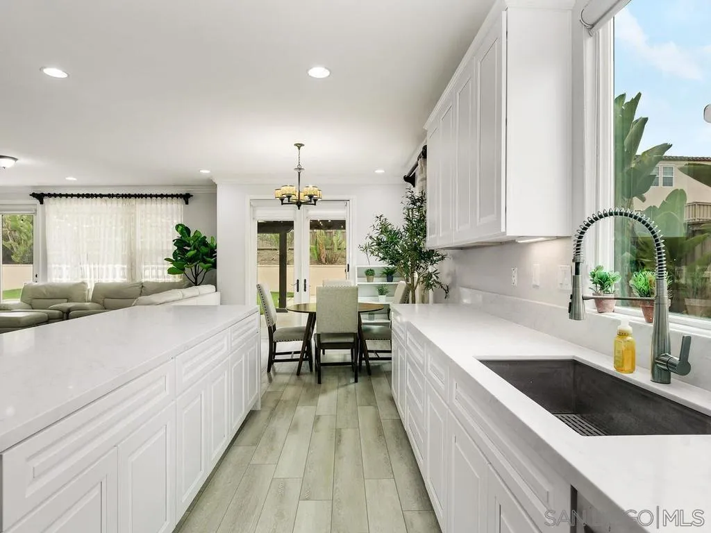 https://cdn.realtyfeed.com/cdn/127/260013088/519617e85db3275900479175372f9f40.webp