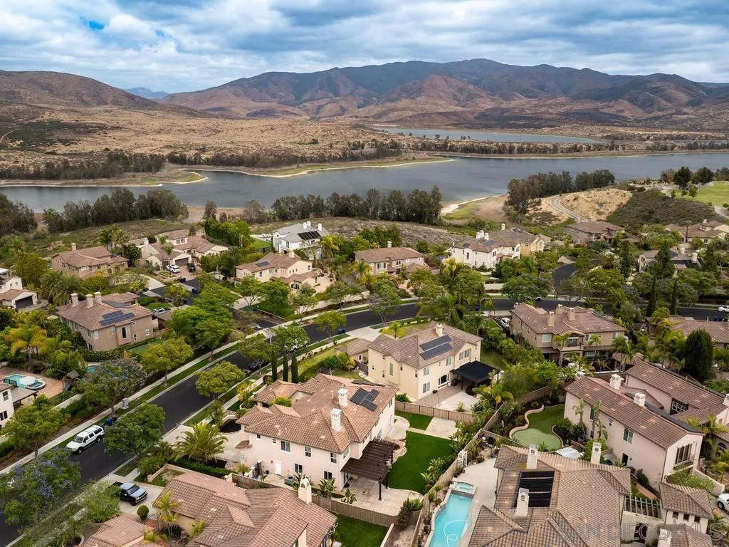 https://cdn.realtyfeed.com/cdn/127/260013088/6a982030020fdc5167cfa5aaaf89c733.webp
