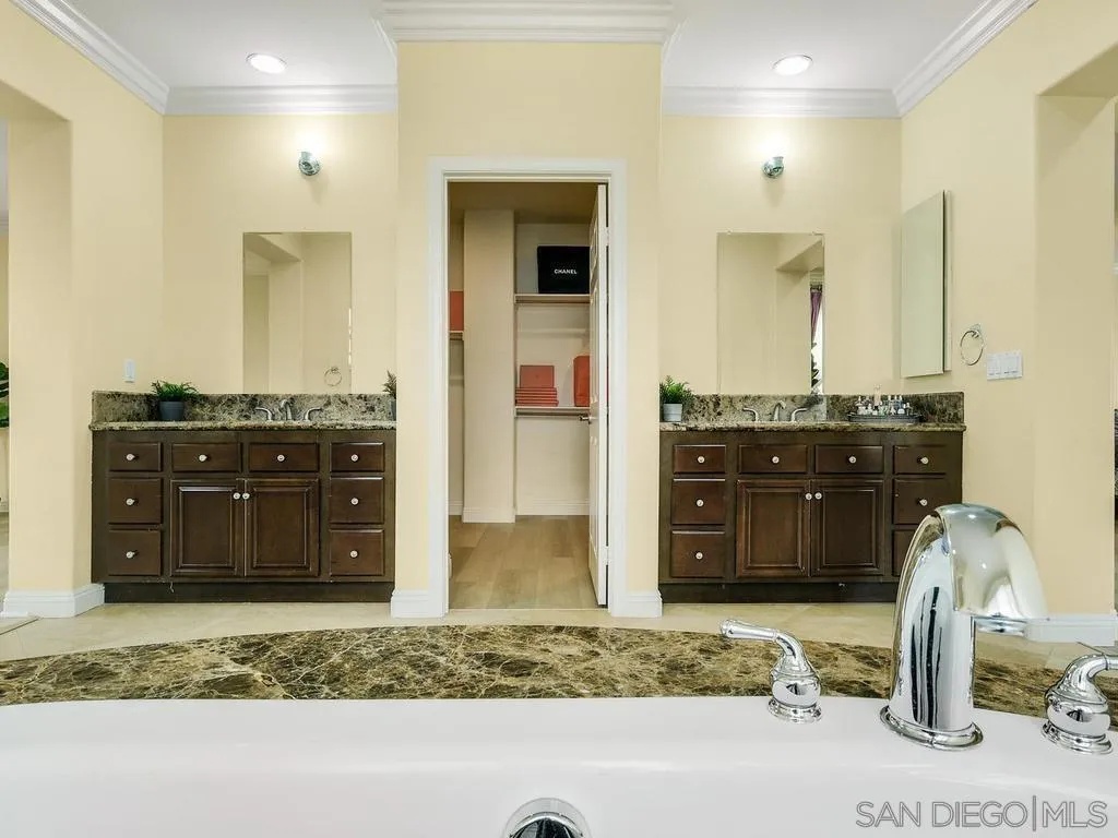 https://cdn.realtyfeed.com/cdn/127/260013088/77298b0442a3688ff732d4bf84d45b1c.webp