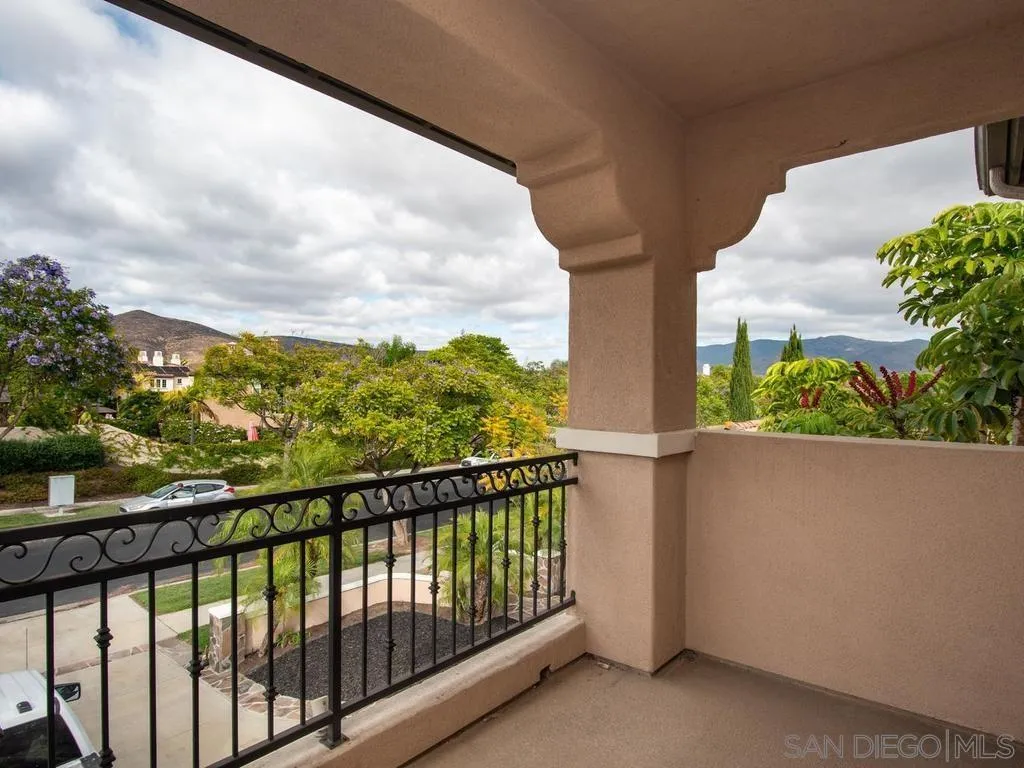 https://cdn.realtyfeed.com/cdn/127/260013088/8283ef69bd15e488c4bcd1f235371a39.webp