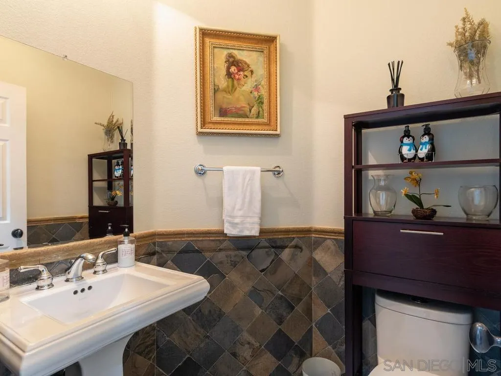 https://cdn.realtyfeed.com/cdn/127/260013088/87df69d5bd6381e08d214aba6dbf4e98.webp