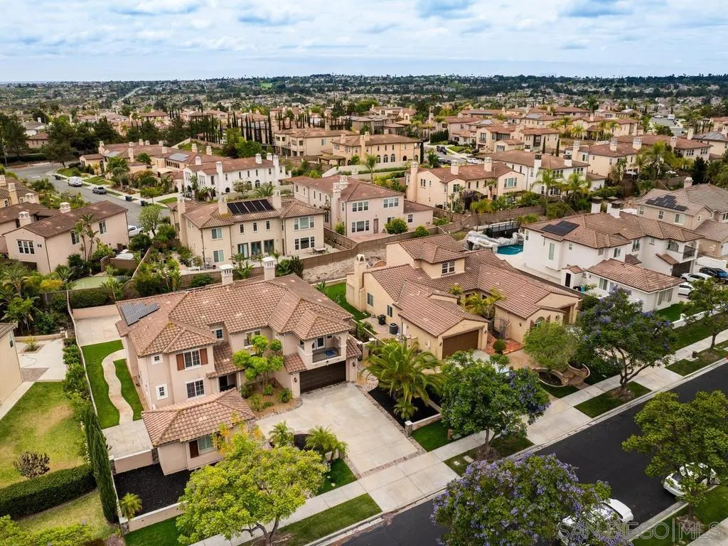 https://cdn.realtyfeed.com/cdn/127/260013088/bbf35b7977de6af706ade9004005a890.webp