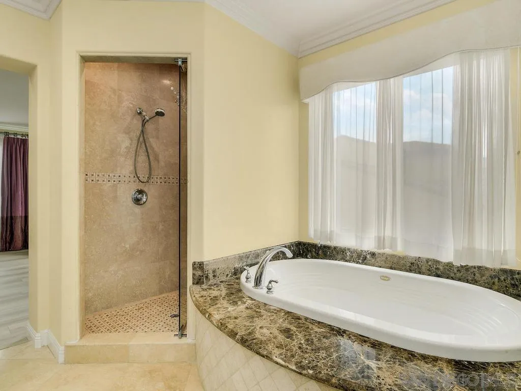 https://cdn.realtyfeed.com/cdn/127/260013088/ceb34766e279673b96ebb3a1adaa48c5.webp