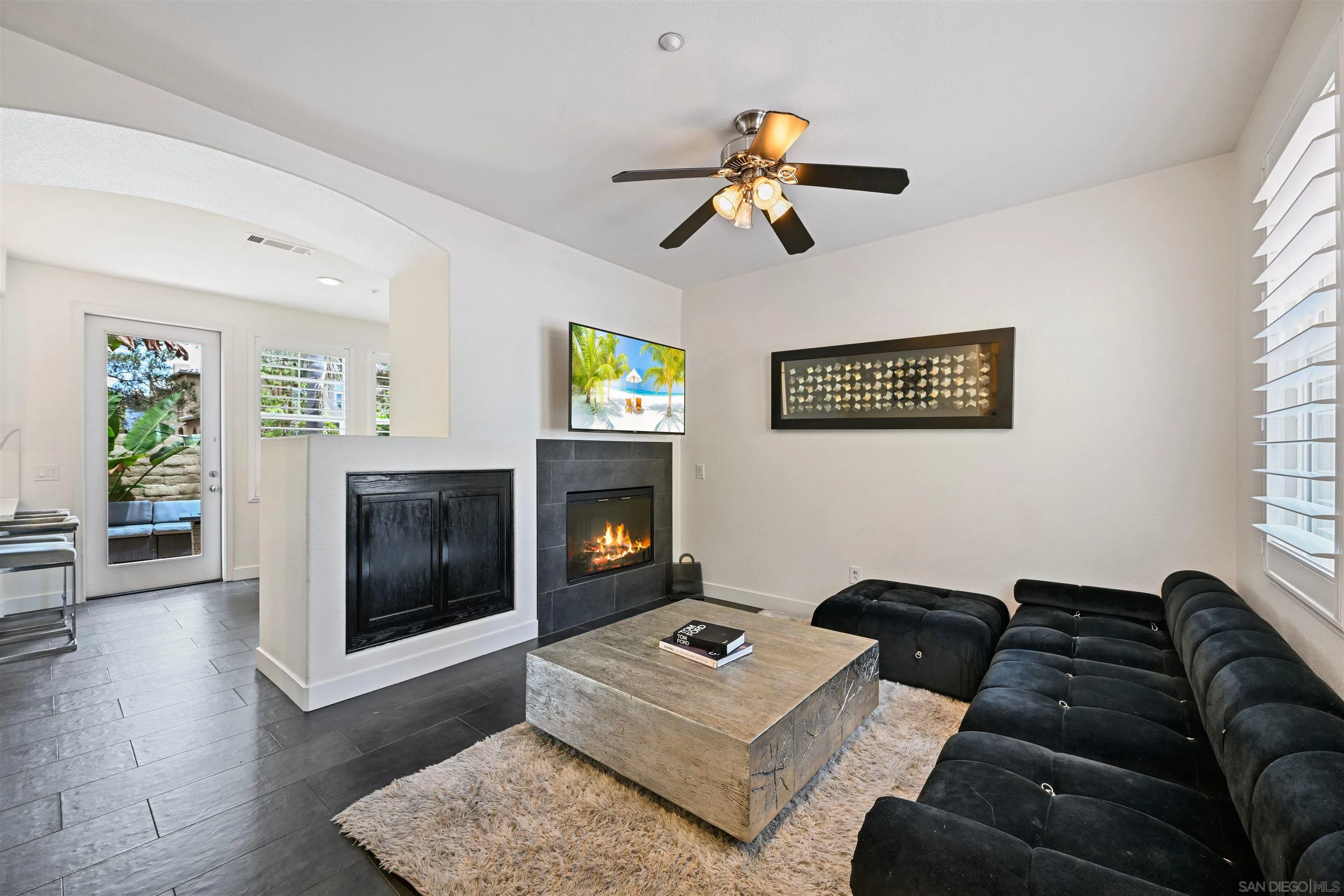 Photo #1: 260013089 Listing: Photo #1