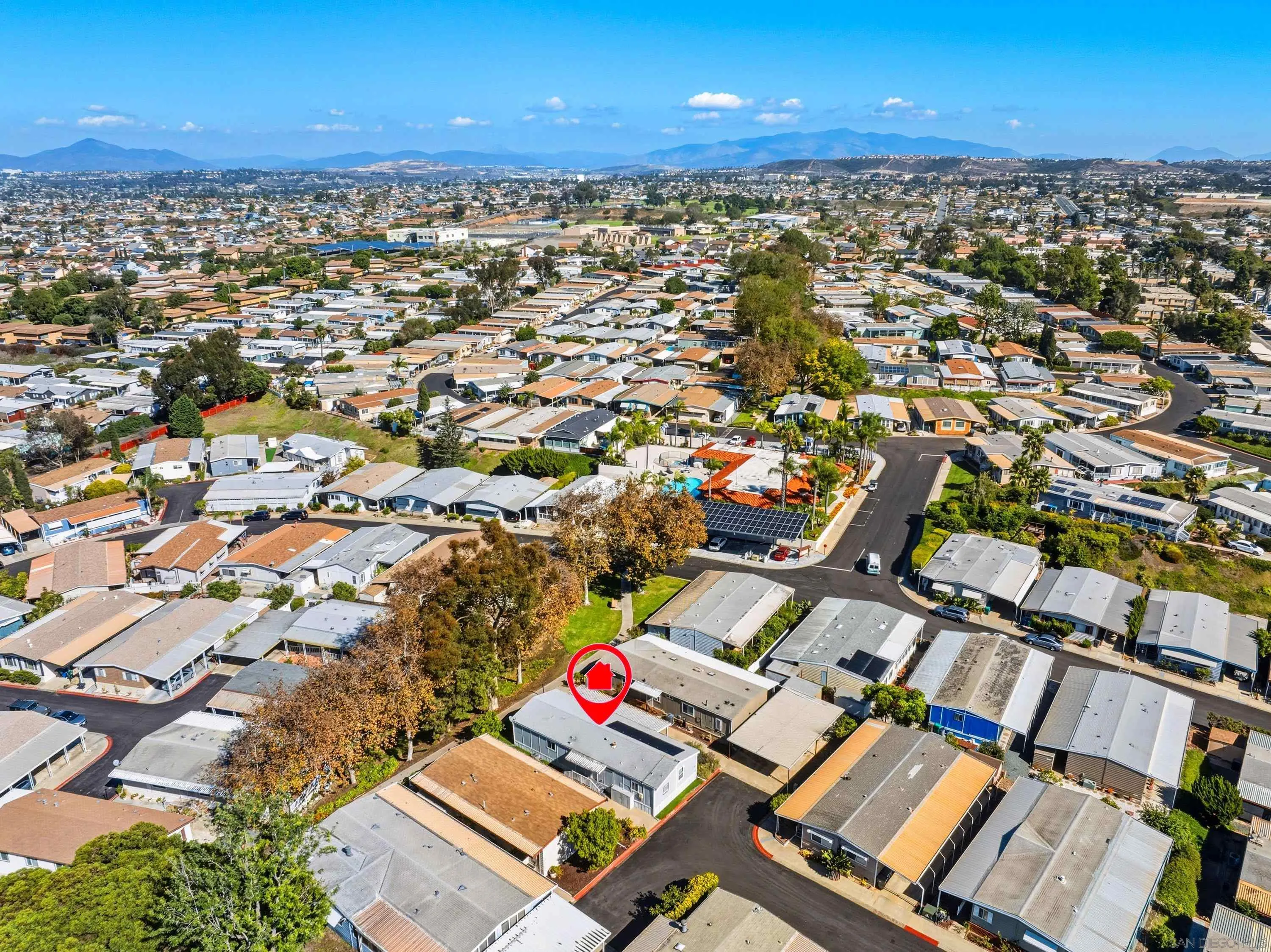https://cdn.realtyfeed.com/cdn/127/260013094/c6ec8a3731563451bb6486a6cc618211.webp