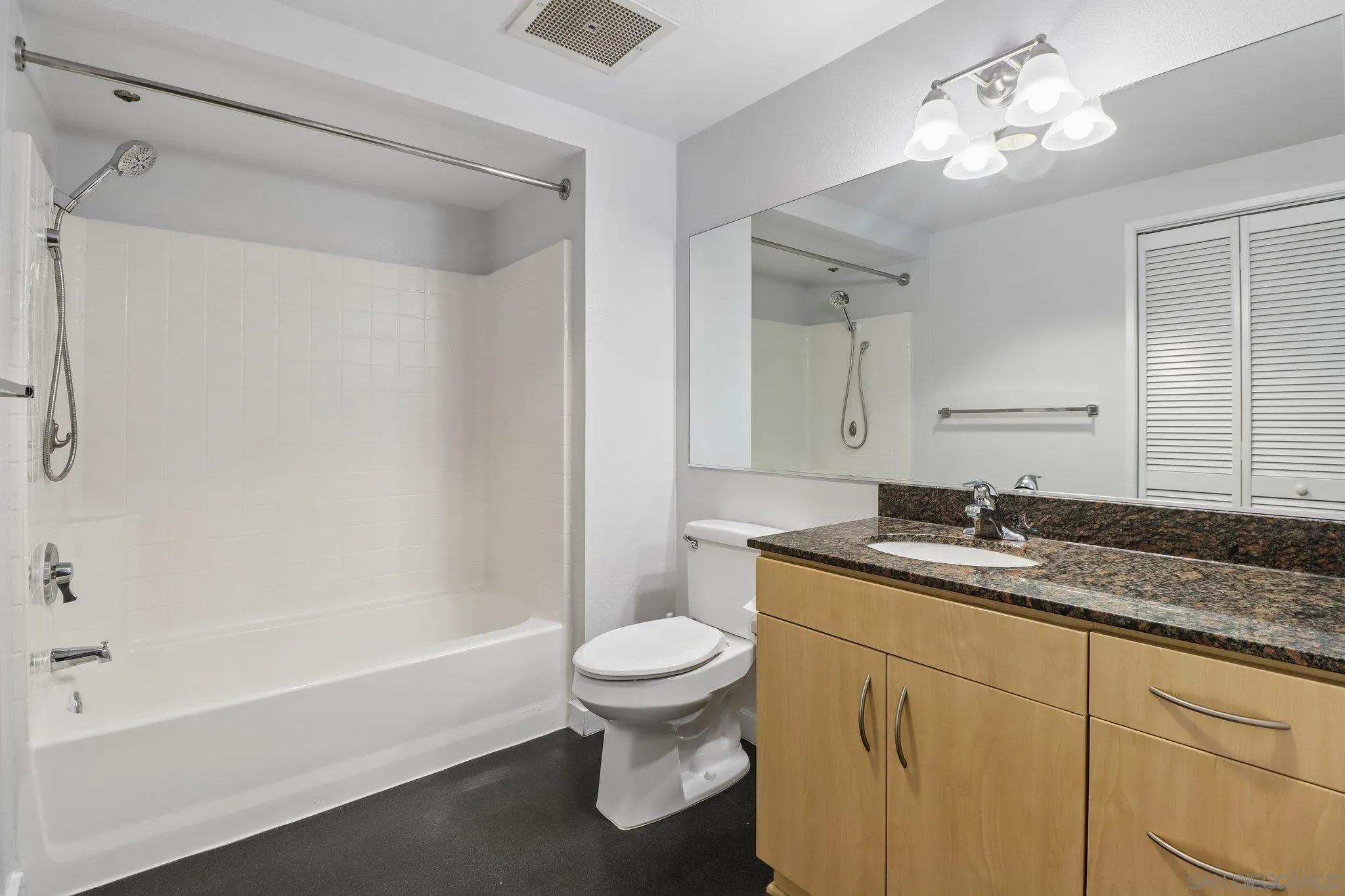Photo #22: 260013096 Listing: Photo #22