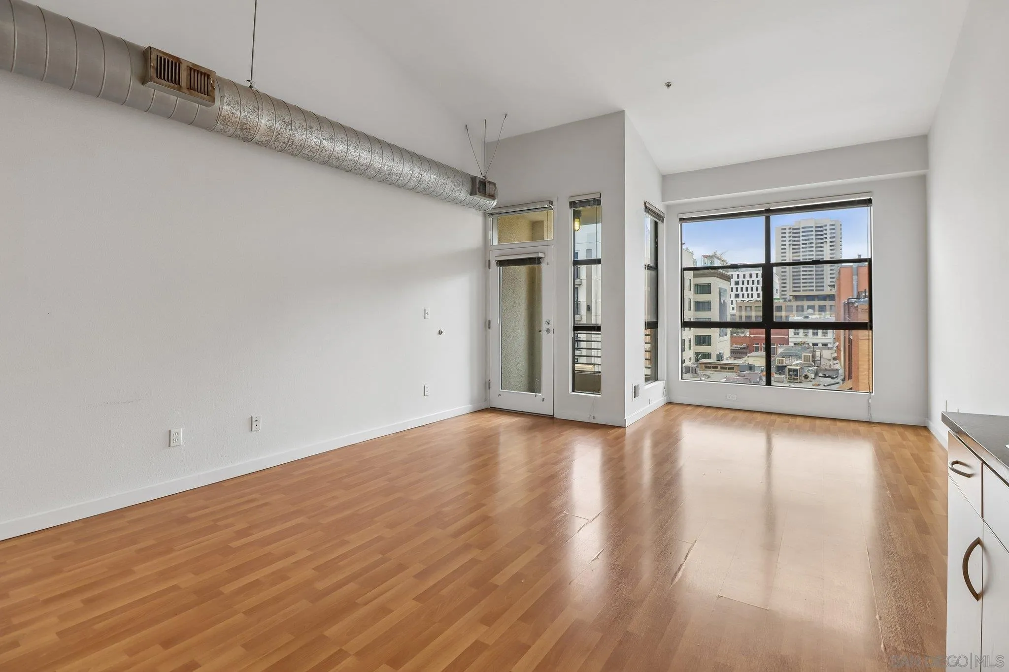 Photo #12: 260013096 Listing: Photo #12