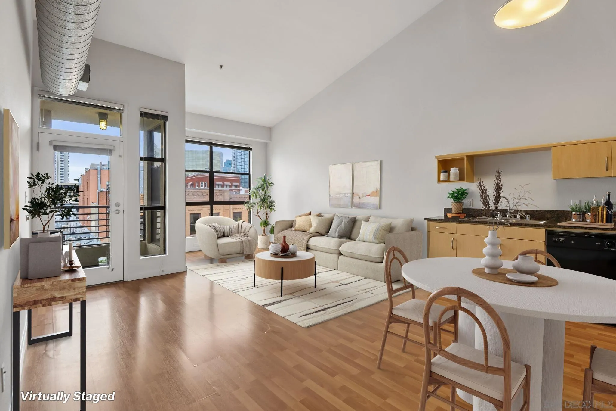 Photo #1: 260013096 Listing: Photo #1