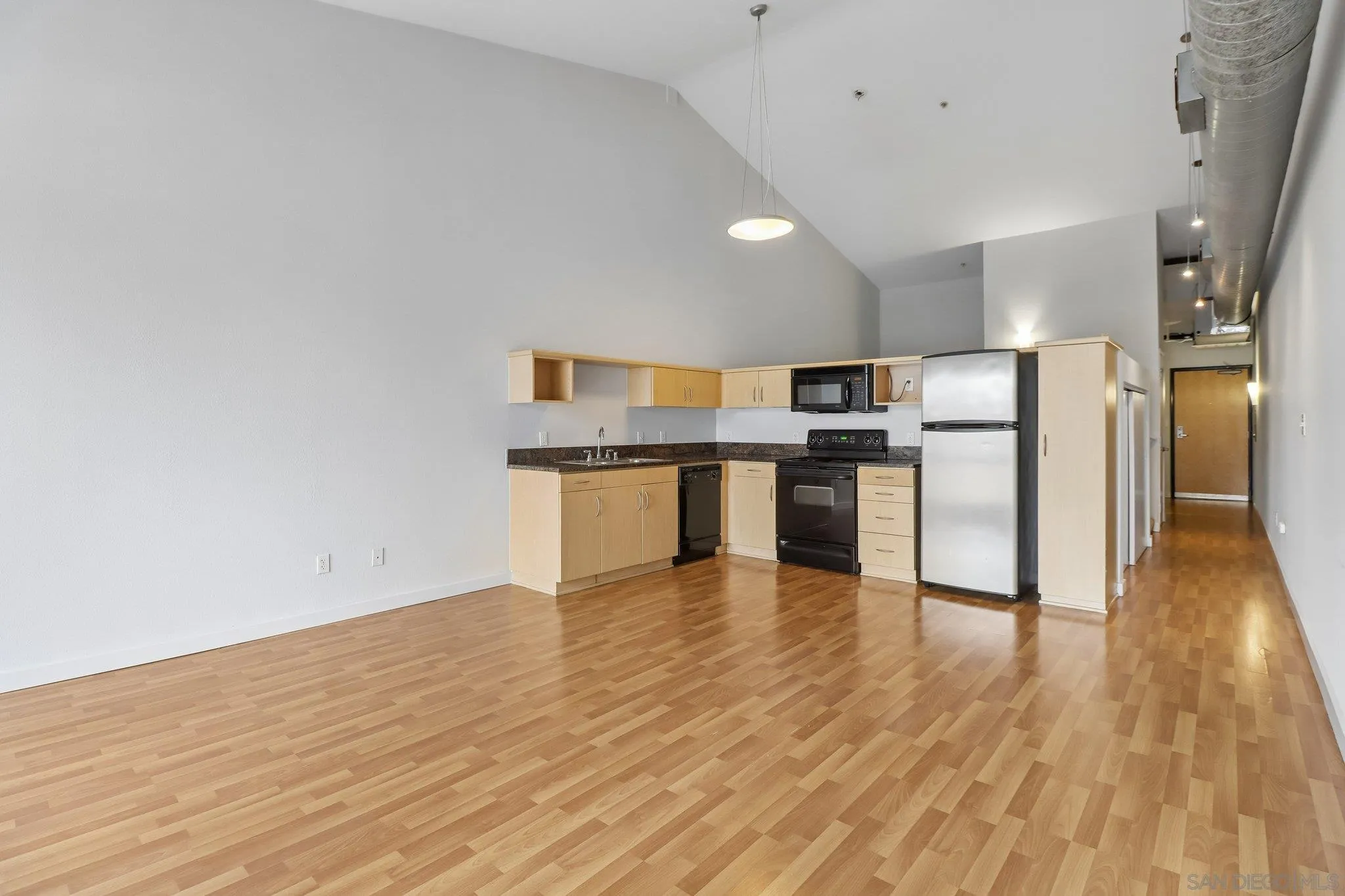Photo #15: 260013096 Listing: Photo #15