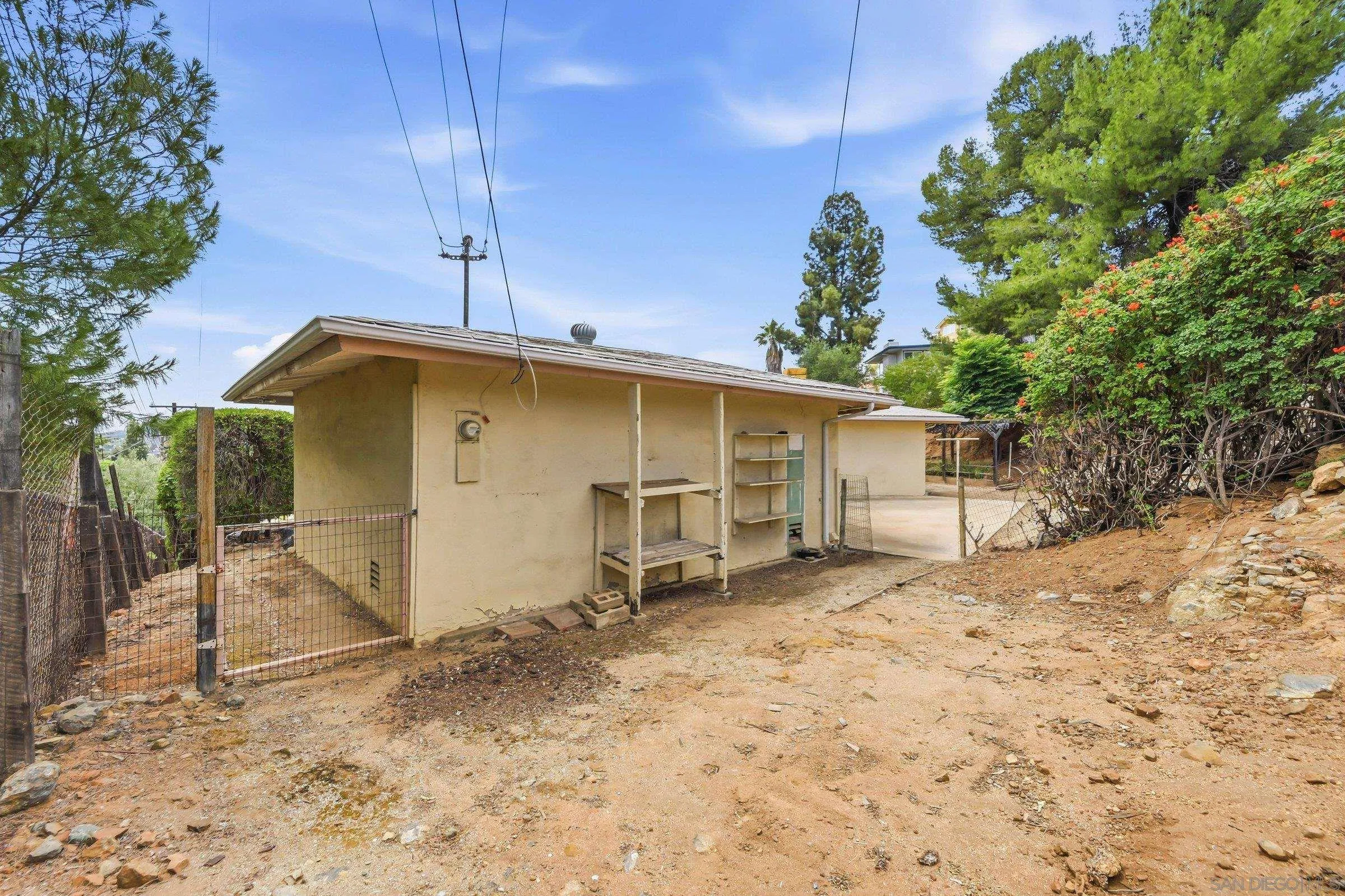 https://cdn.realtyfeed.com/cdn/127/260013097/0c3f3b7a71101a074bd11c1916f1fb3d.webp