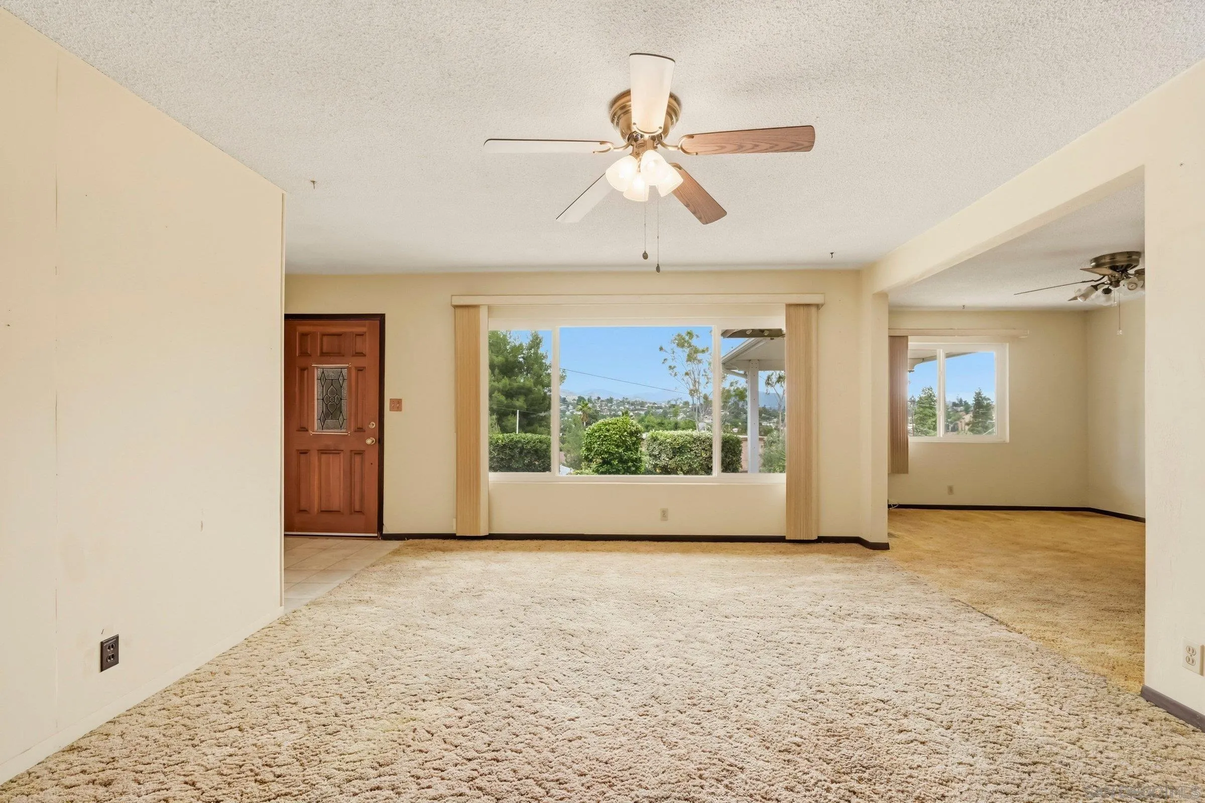 https://cdn.realtyfeed.com/cdn/127/260013097/291dc021b1d3266d280aa53b3acd27c8.webp