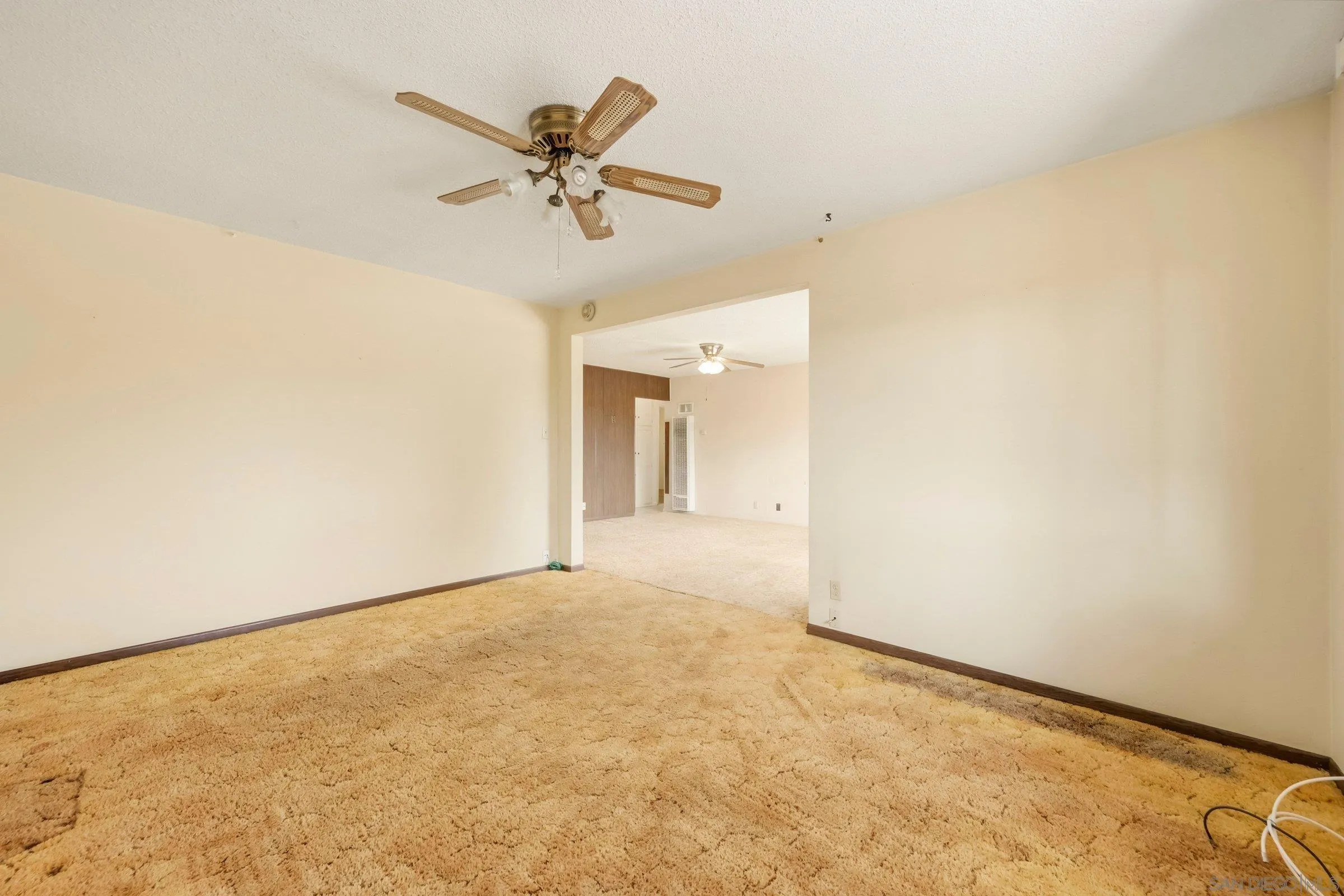 https://cdn.realtyfeed.com/cdn/127/260013097/46b8ff865d06d72c37944a5ae31e603f.webp