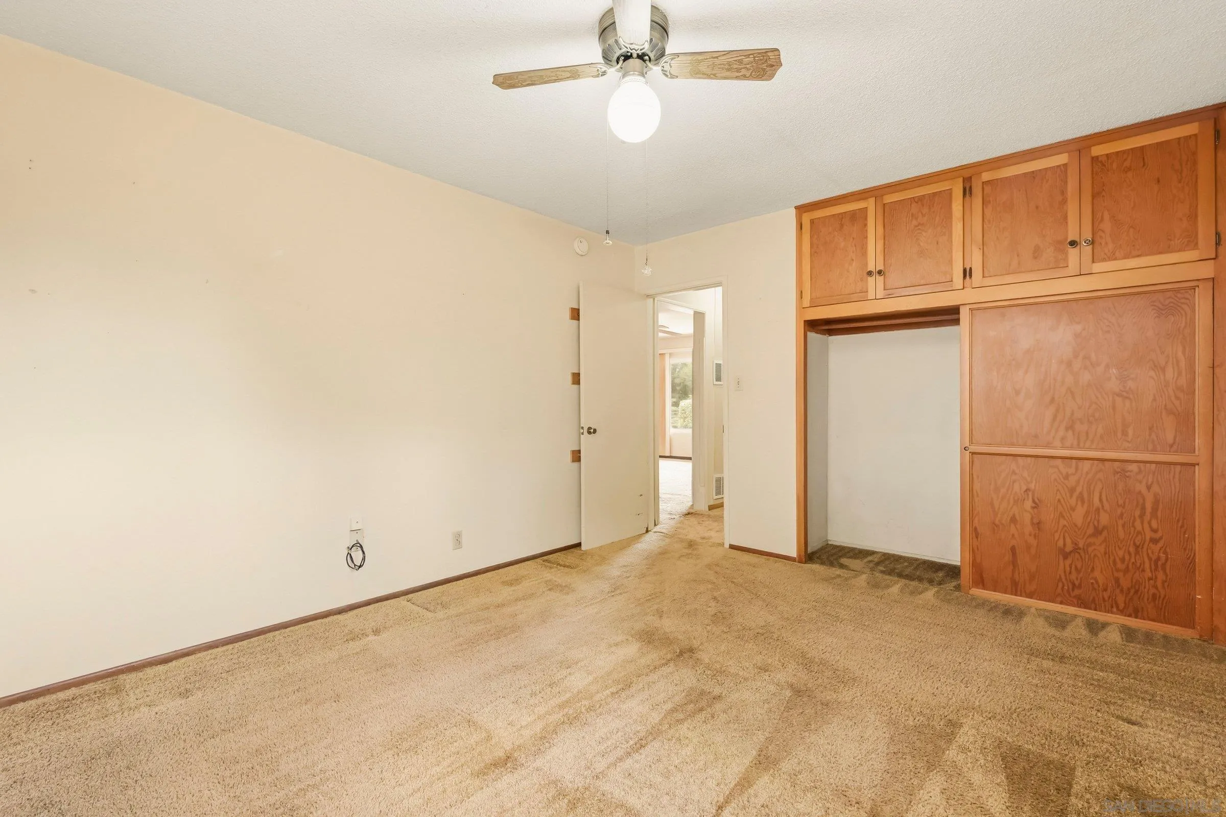 https://cdn.realtyfeed.com/cdn/127/260013097/ec31937c6d0b823316638093c4f2edbc.webp