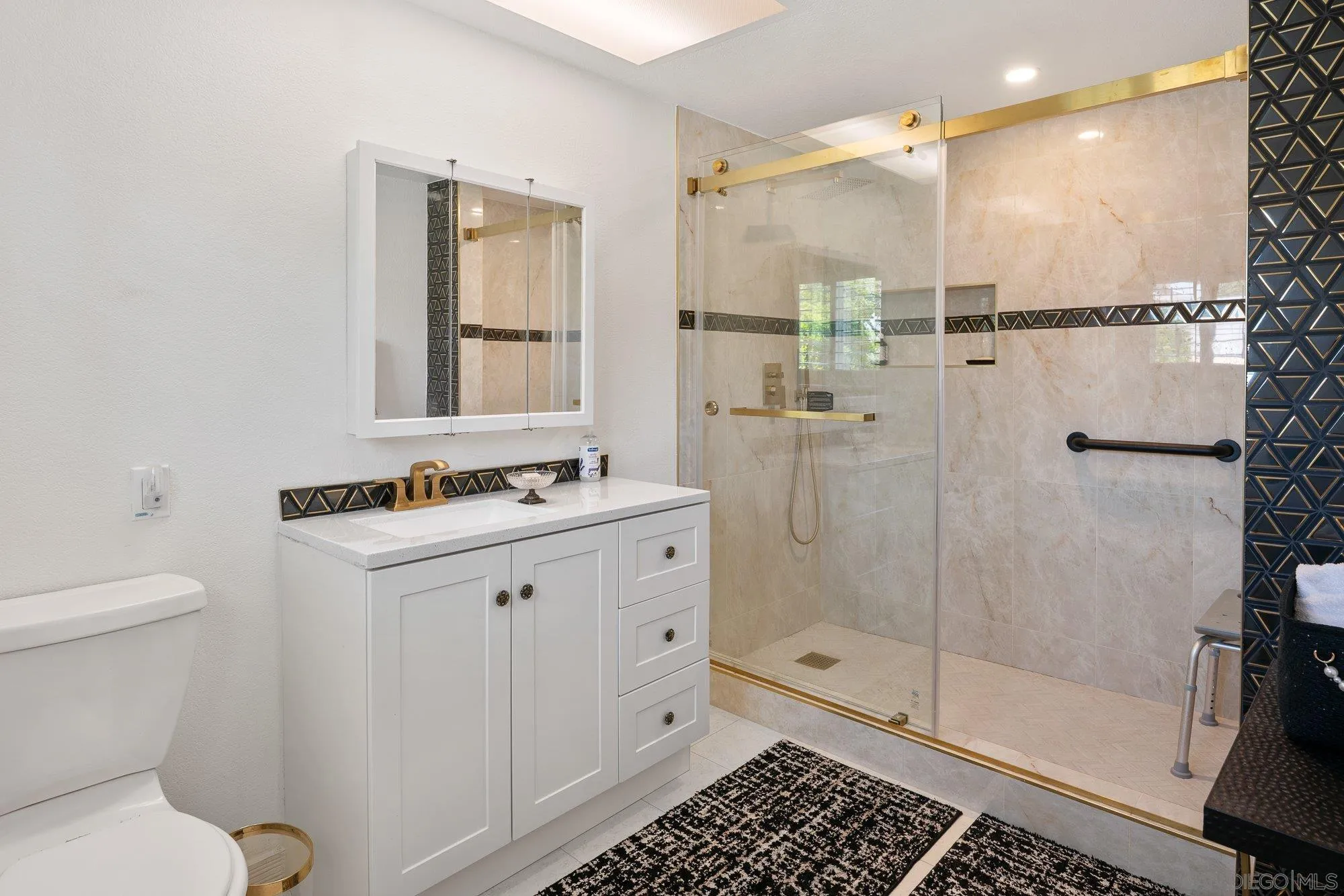 https://cdn.realtyfeed.com/cdn/127/260013098/54deeac872b8eea5968db2d581004fa3.webp