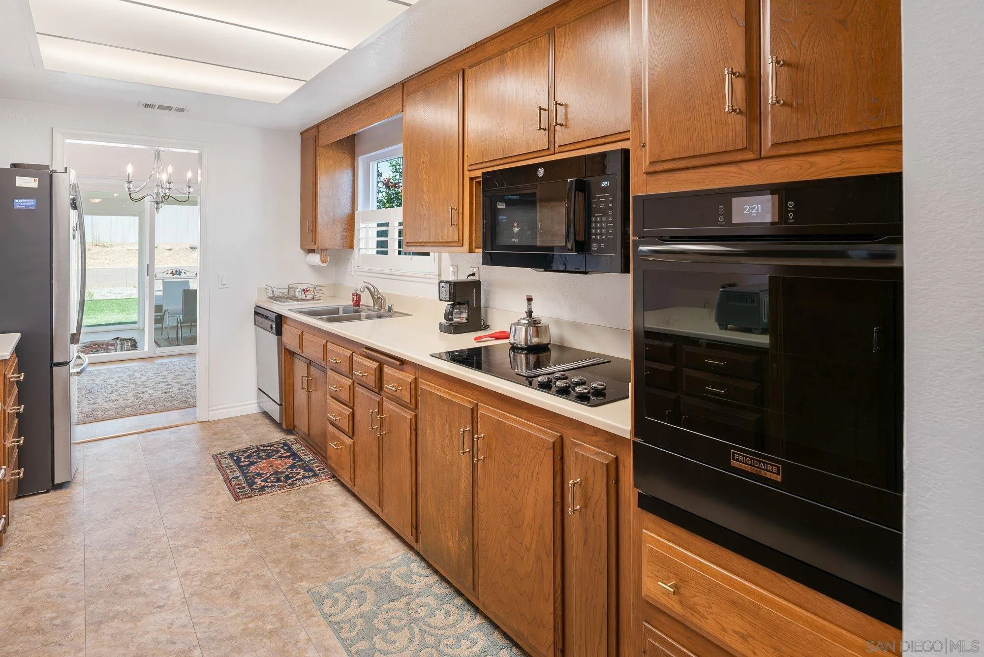 https://cdn.realtyfeed.com/cdn/127/260013098/618f39f6f533f7d2872a574885aea0f0.webp
