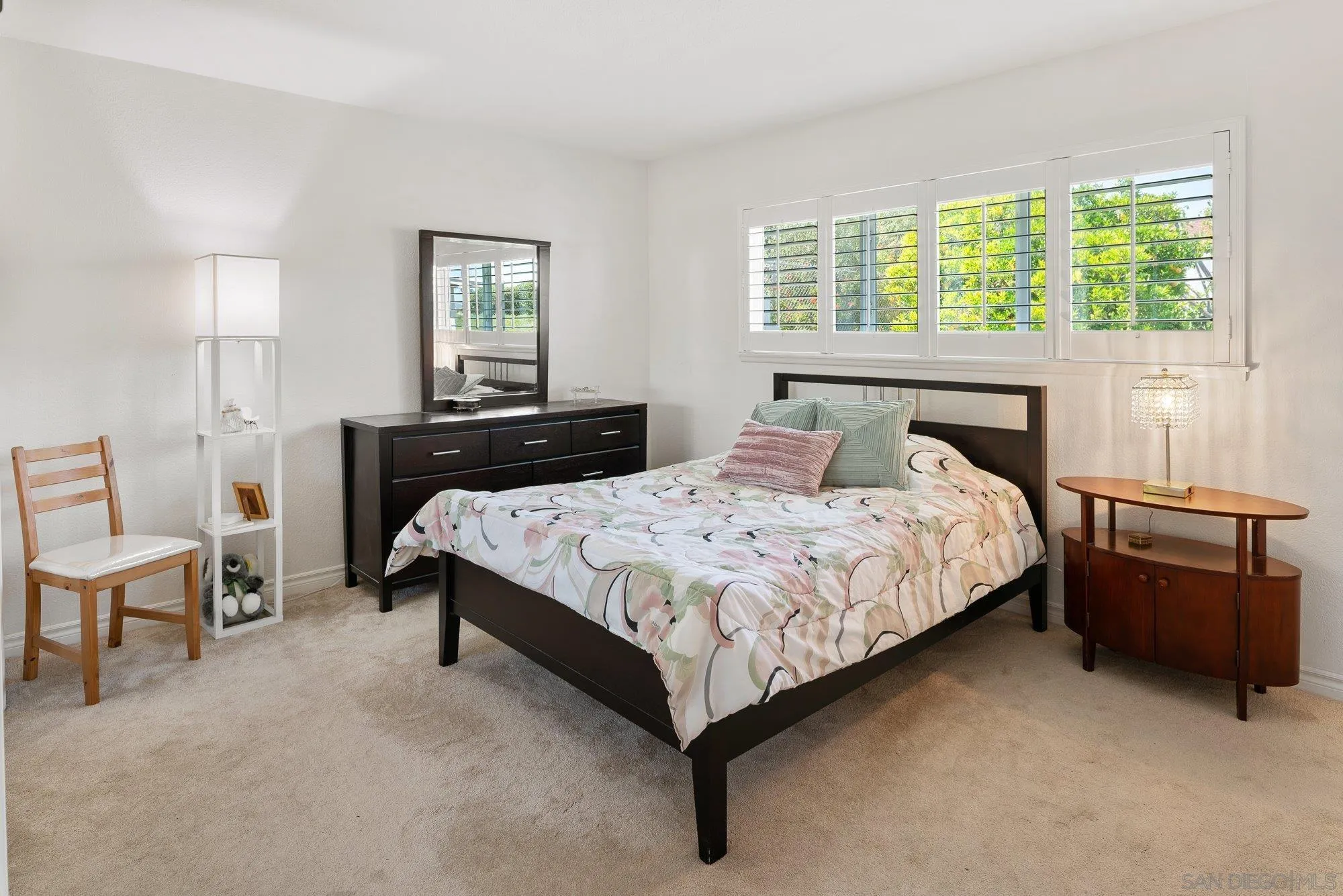 https://cdn.realtyfeed.com/cdn/127/260013098/9188e2465c4500459af608fc632ad9e1.webp
