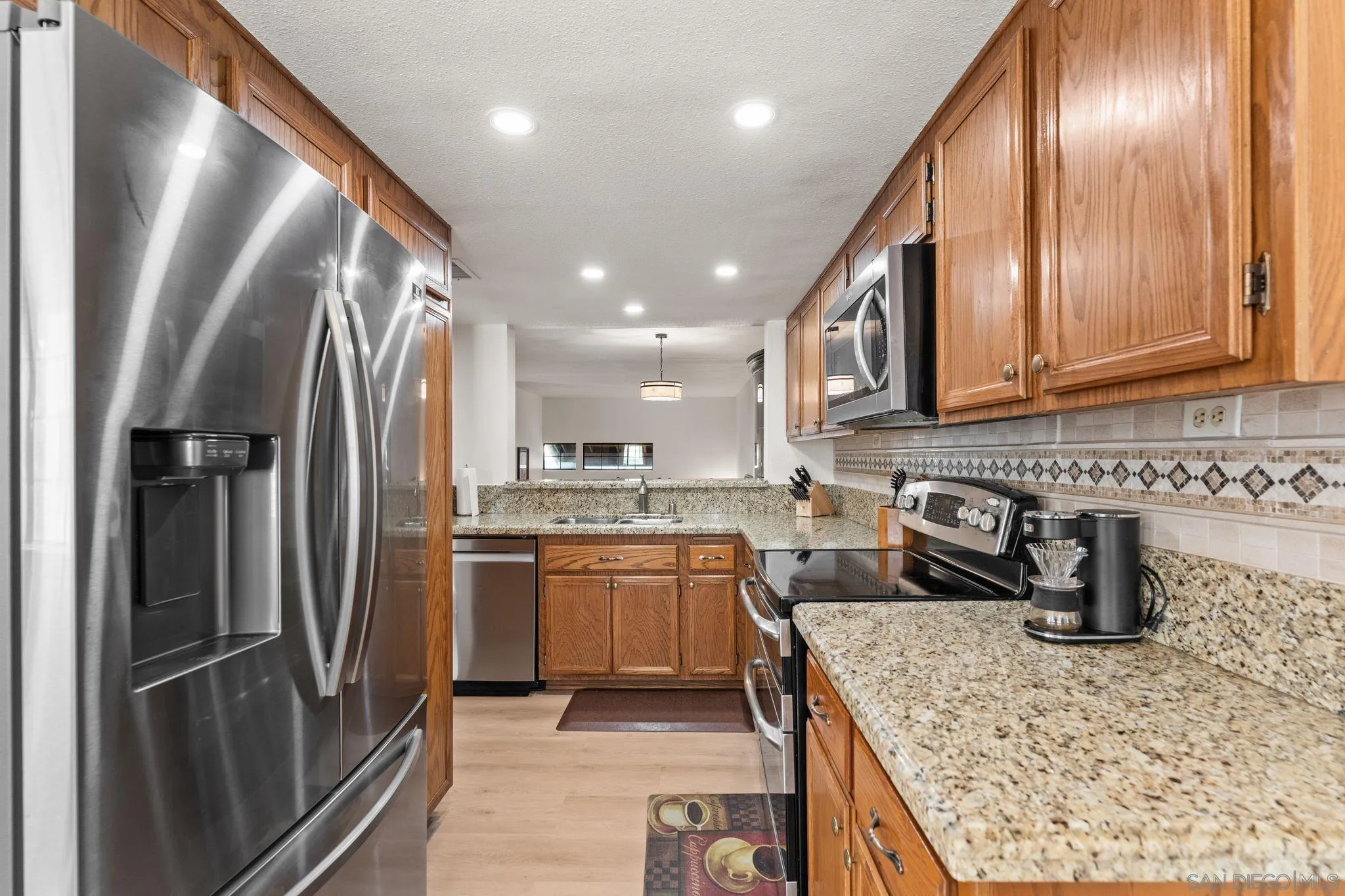 Photo #12: 260013099 Listing: Photo #12