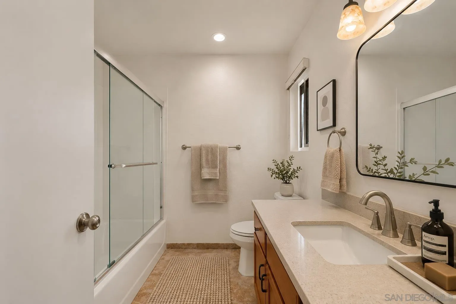 https://cdn.realtyfeed.com/cdn/127/260013099/7ee04ac5d148df54066dcd4c3dea135c.webp