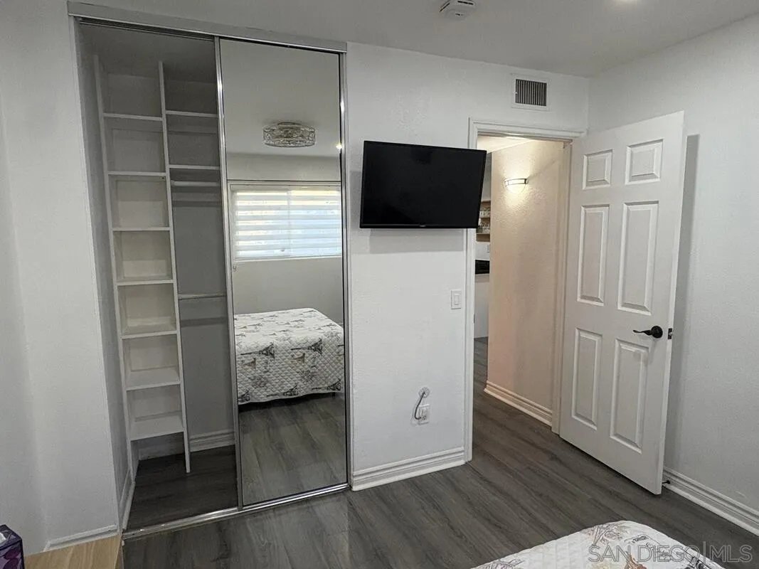 https://cdn.realtyfeed.com/cdn/127/260013101/1cc709e854dcb3734e5ef8758dc5653c.webp