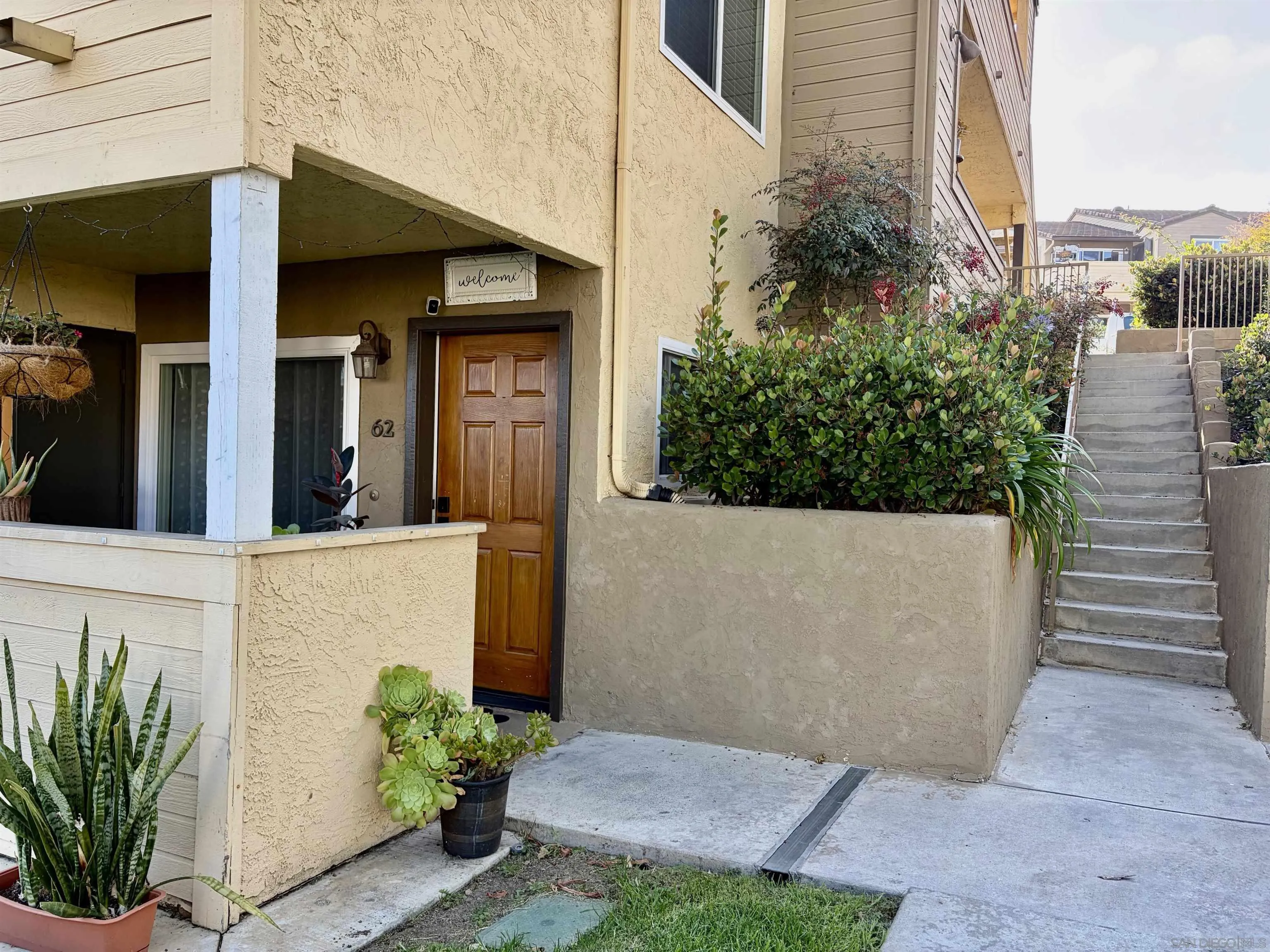https://cdn.realtyfeed.com/cdn/127/260013101/6e8880c5691cad6189d02a698c3ec387.webp