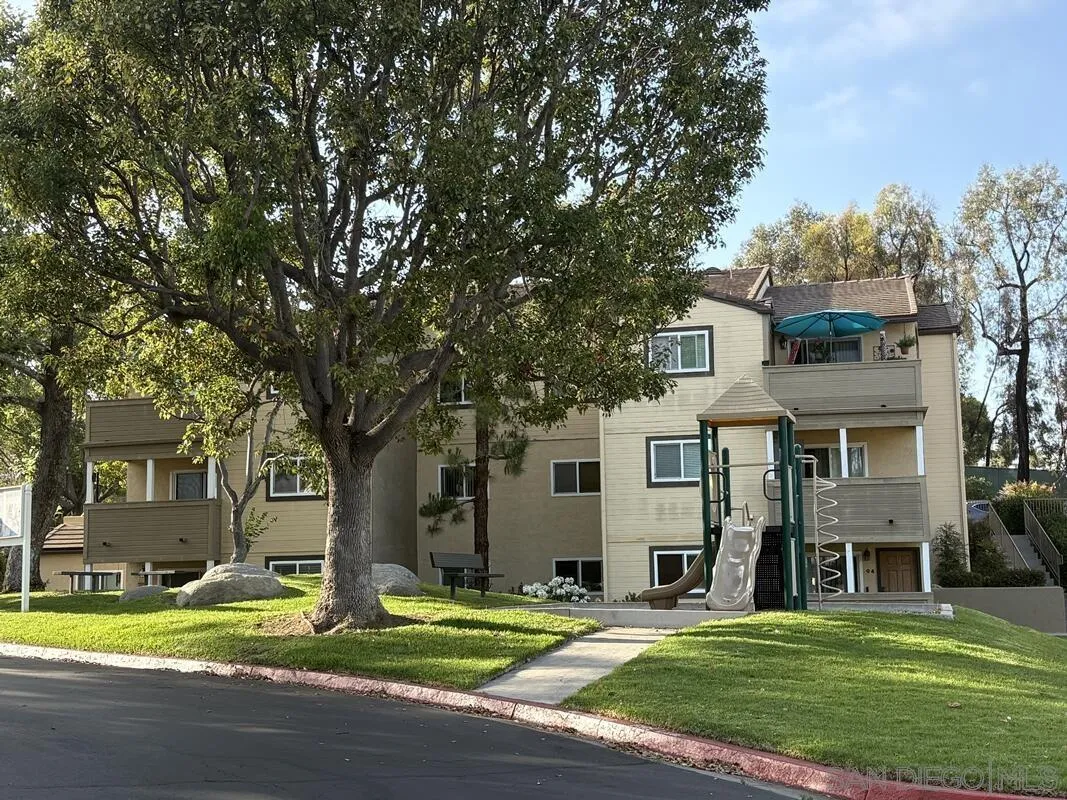 https://cdn.realtyfeed.com/cdn/127/260013101/ed733dbf6b3940b48bf5e4041479c078.webp