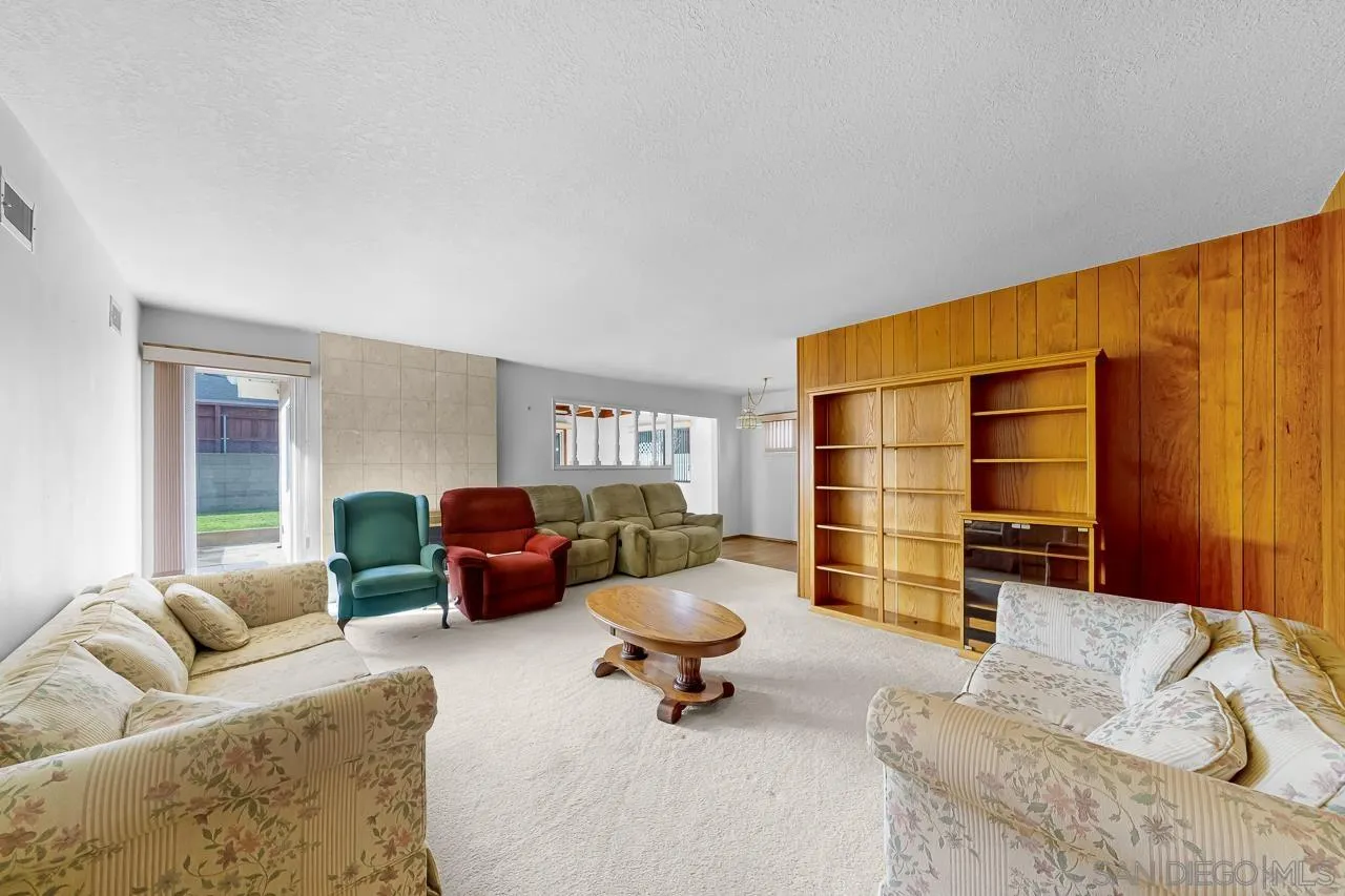 https://cdn.realtyfeed.com/cdn/127/260013103/3fd3dc5b4a15ea219a36647a8e3c42fd.webp