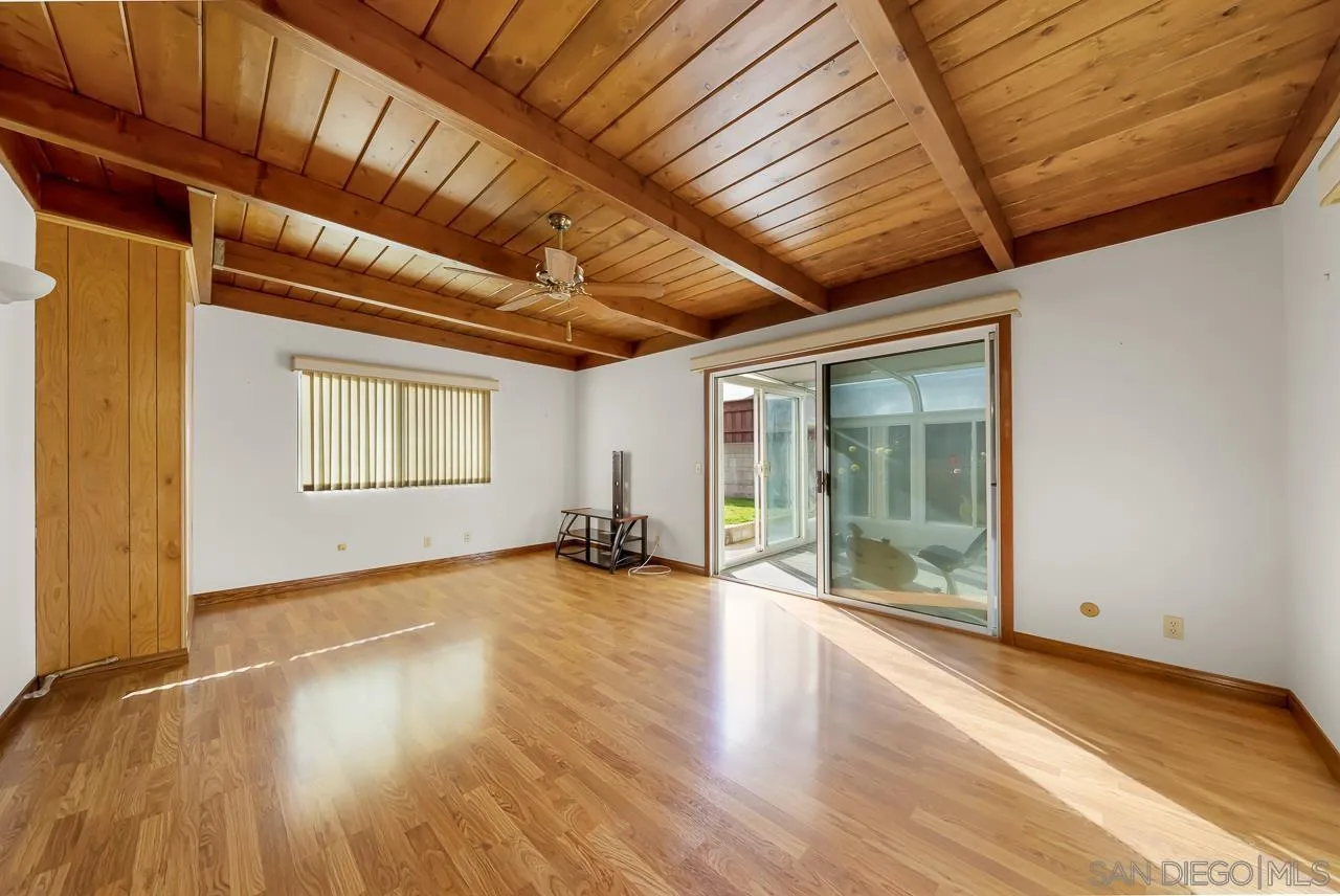 https://cdn.realtyfeed.com/cdn/127/260013103/54e72de462045a117b78502e8db18e57.webp