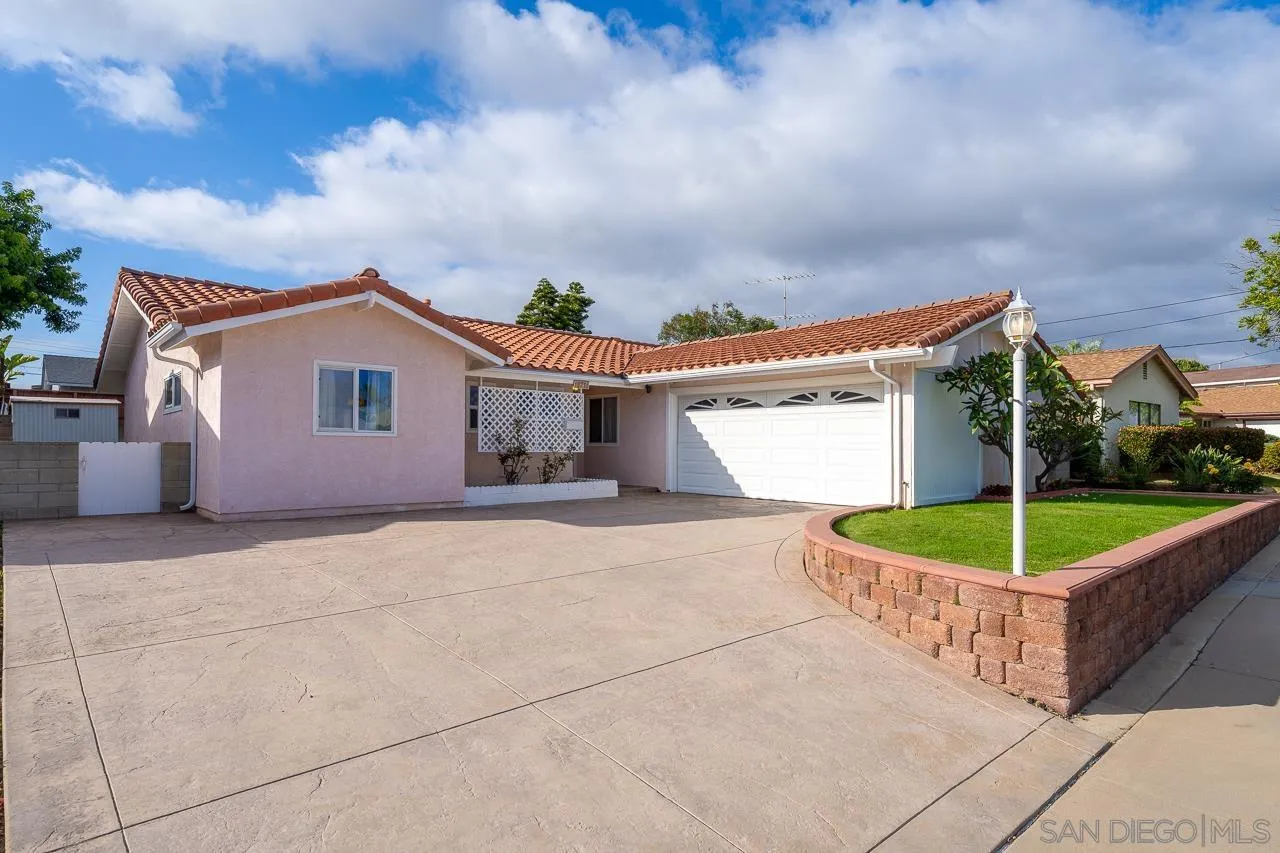 https://cdn.realtyfeed.com/cdn/127/260013103/ad6c1c946be4351b2694ab722d74553f.webp