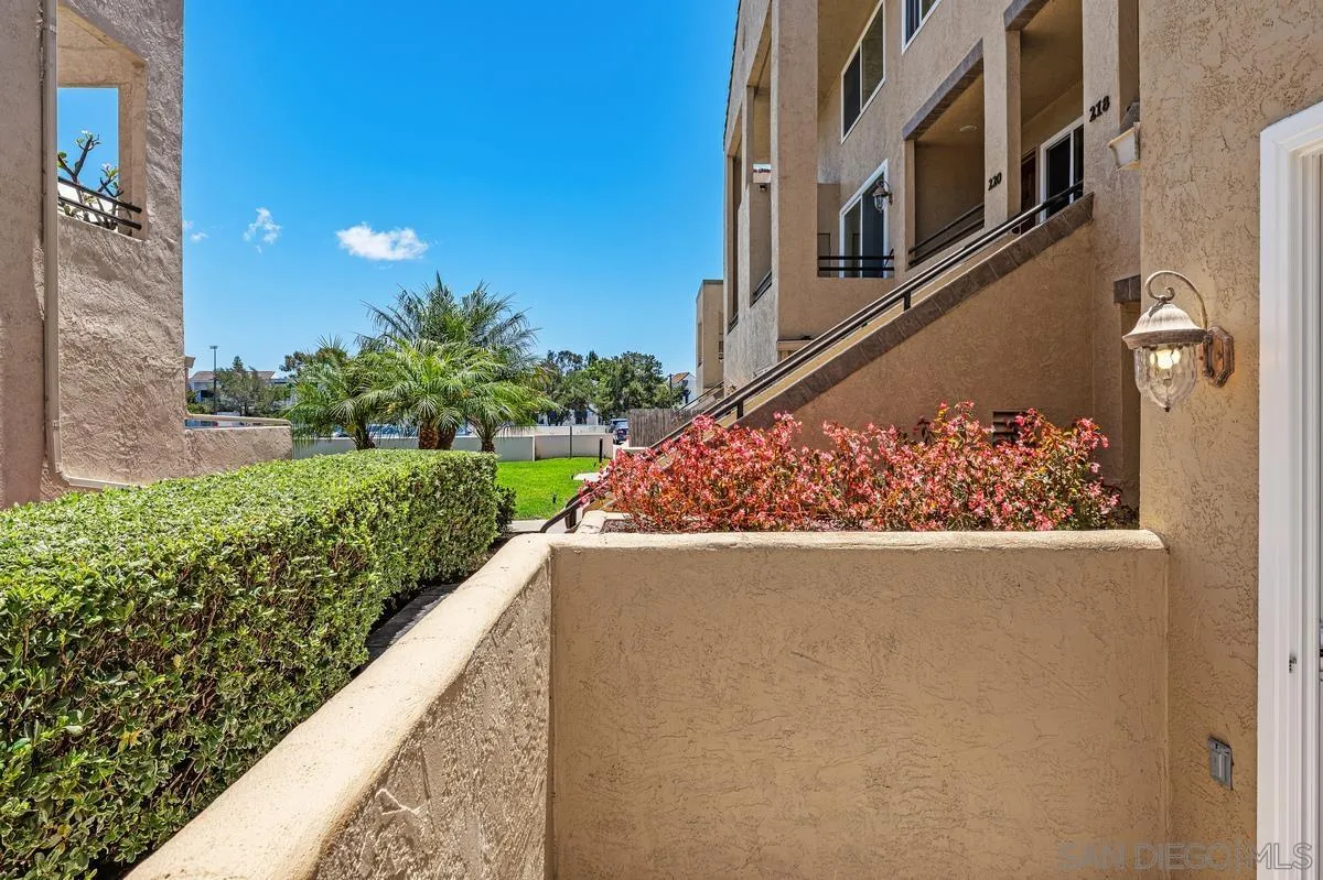 Photo #8: 260013110 Listing: Photo #8