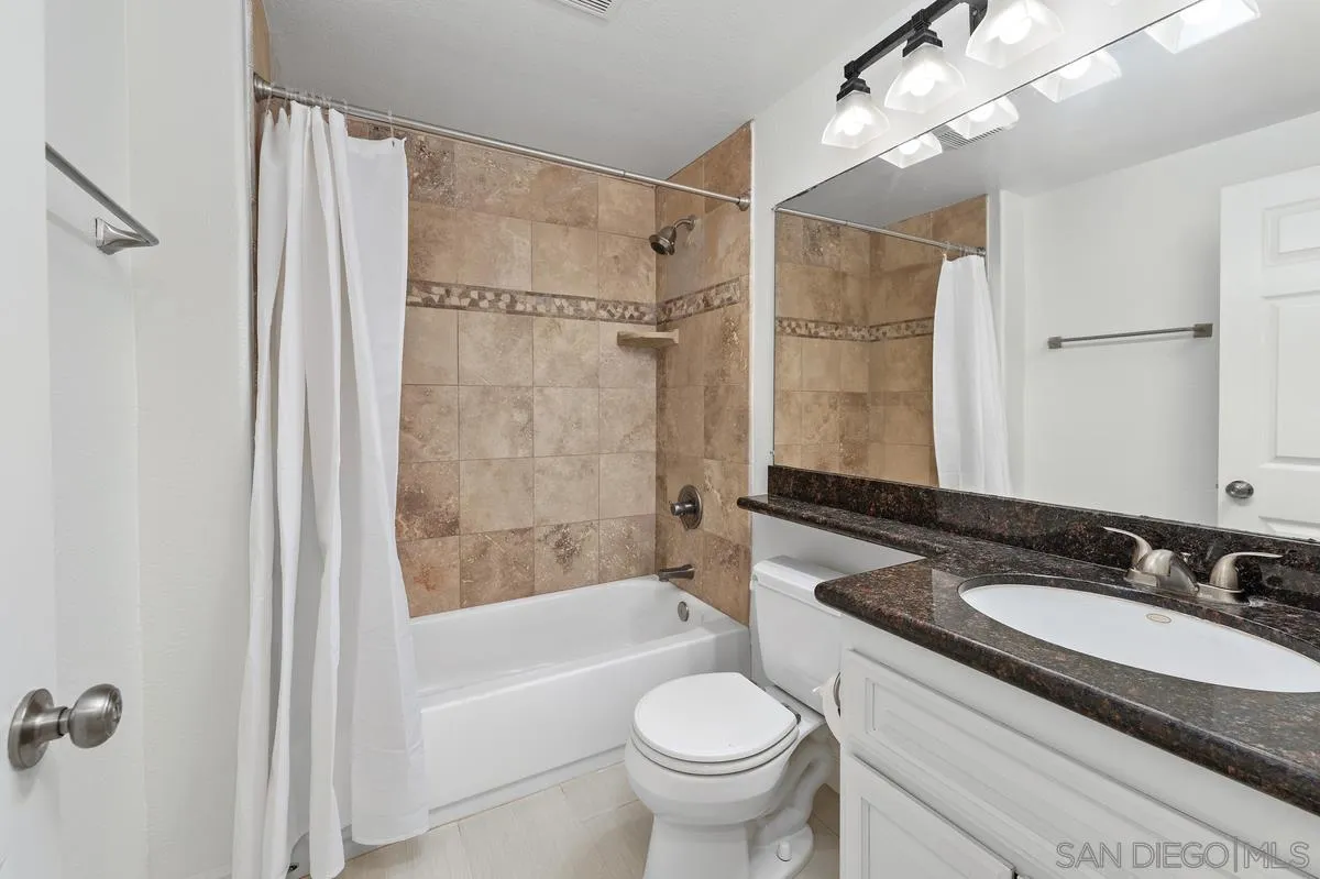 Photo #15: 260013110 Listing: Photo #15