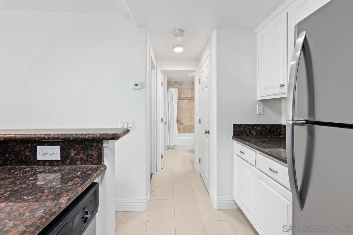 Photo #11: 260013110 Listing: Photo #11