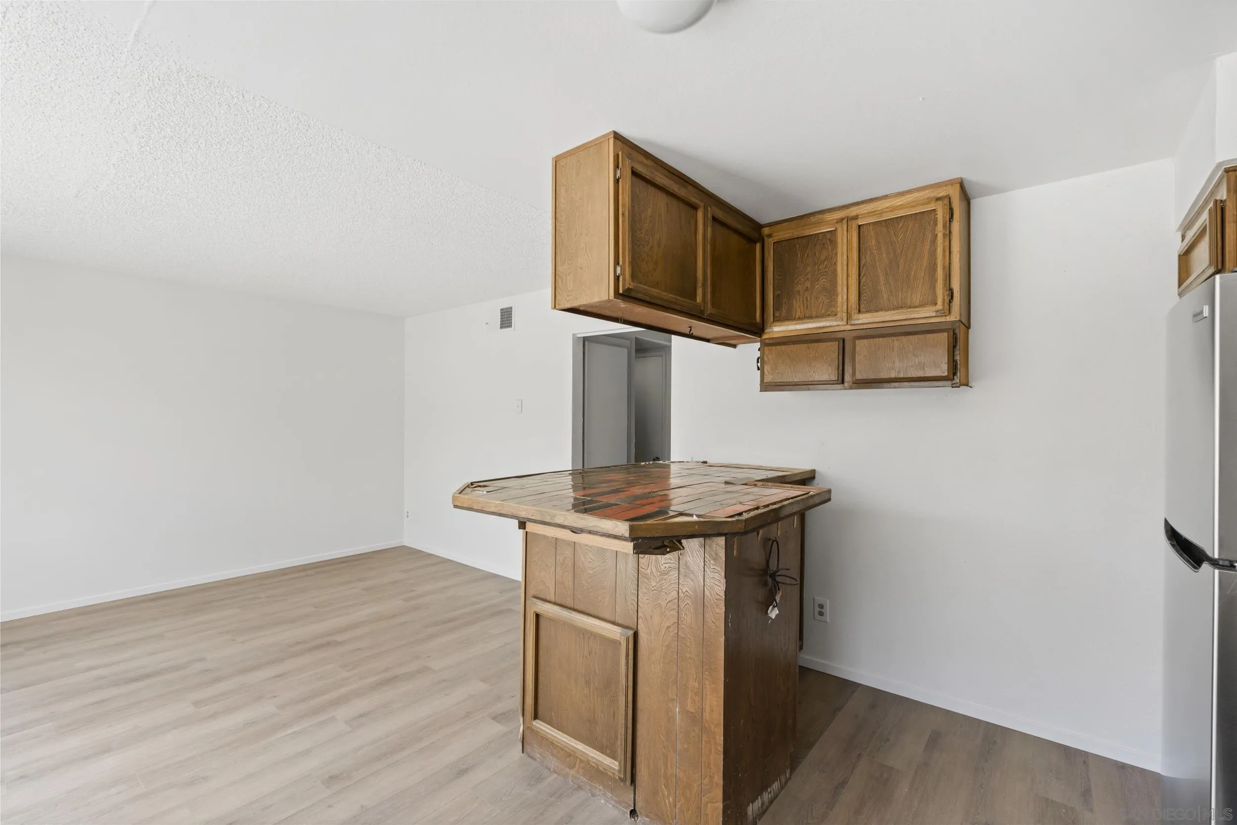 Photo #14: 260013112 Listing: Photo #14