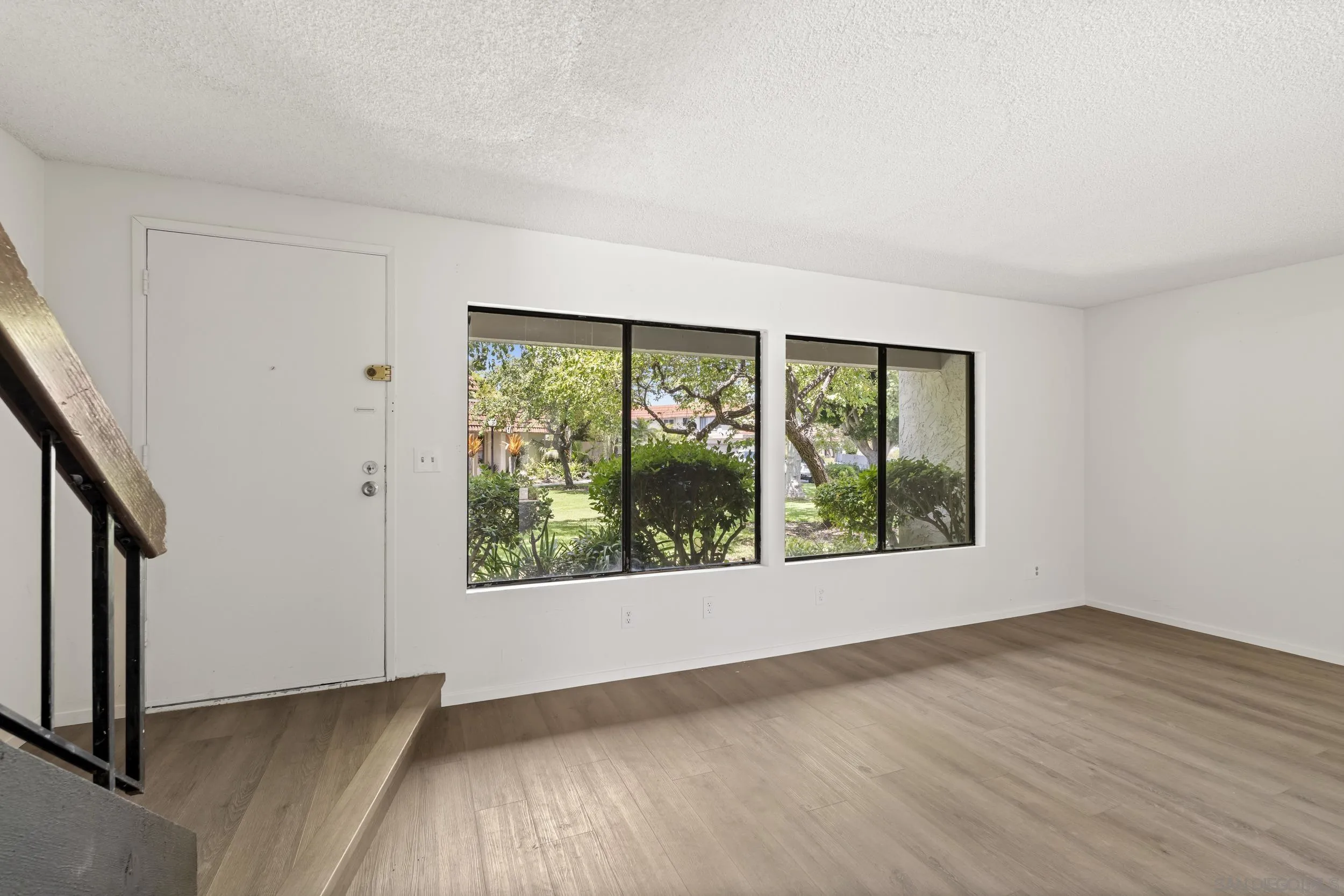 Photo #7: 260013112 Listing: Photo #7