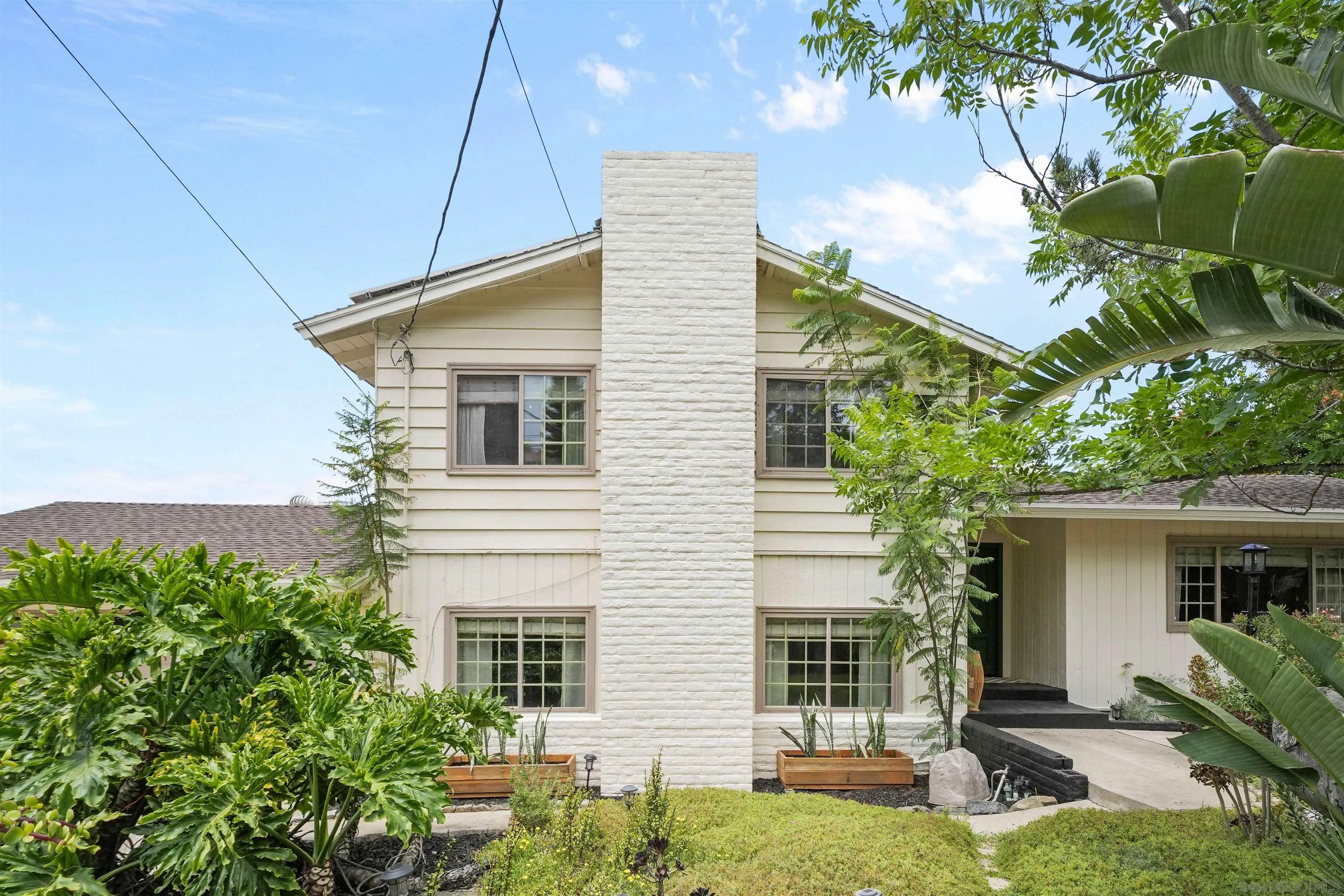 https://cdn.realtyfeed.com/cdn/127/260013113/00cac54812d382f9269e06e0c684c29d.webp