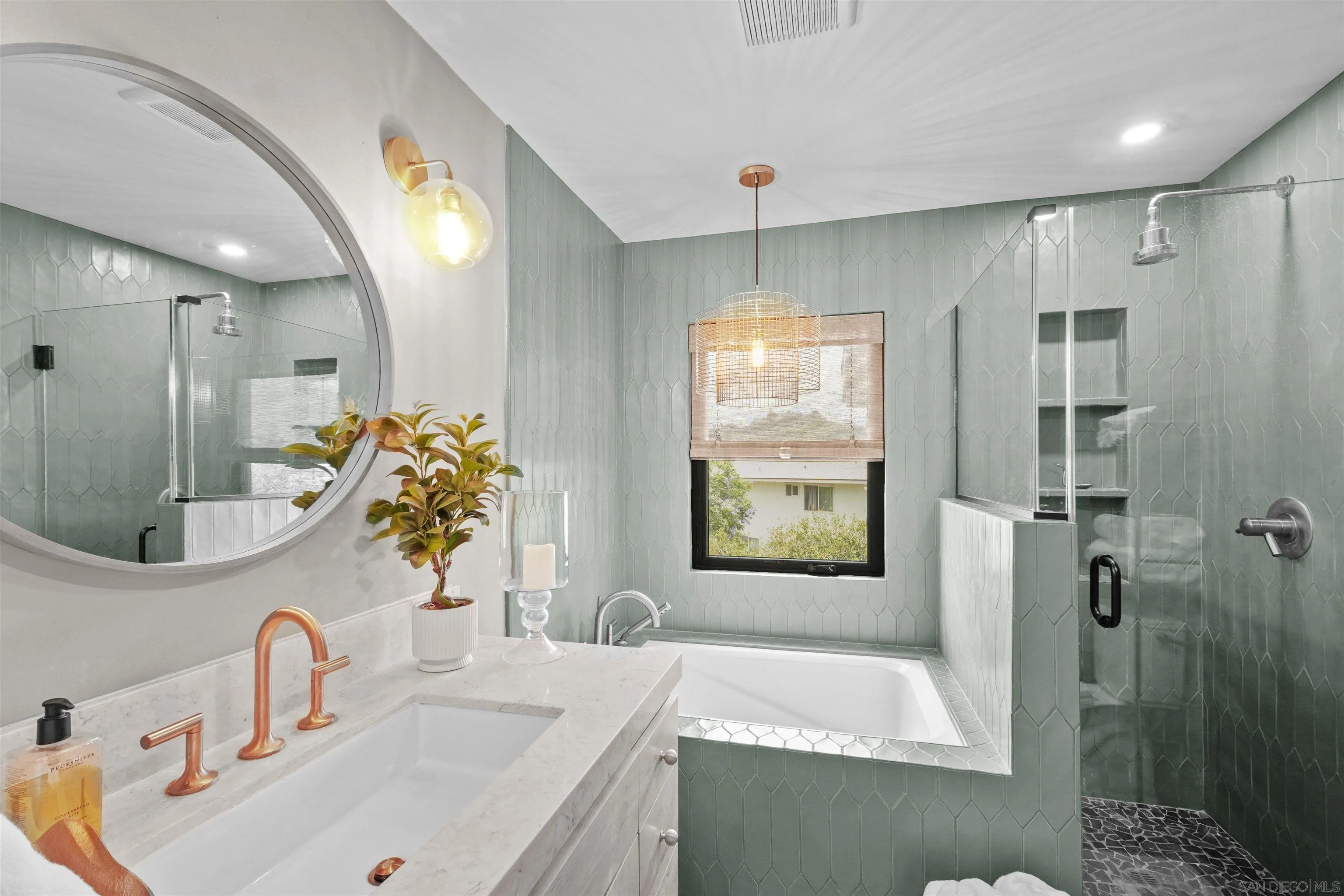 https://cdn.realtyfeed.com/cdn/127/260013113/312b2a54efef0bb6a17d12b09a0efde1.webp