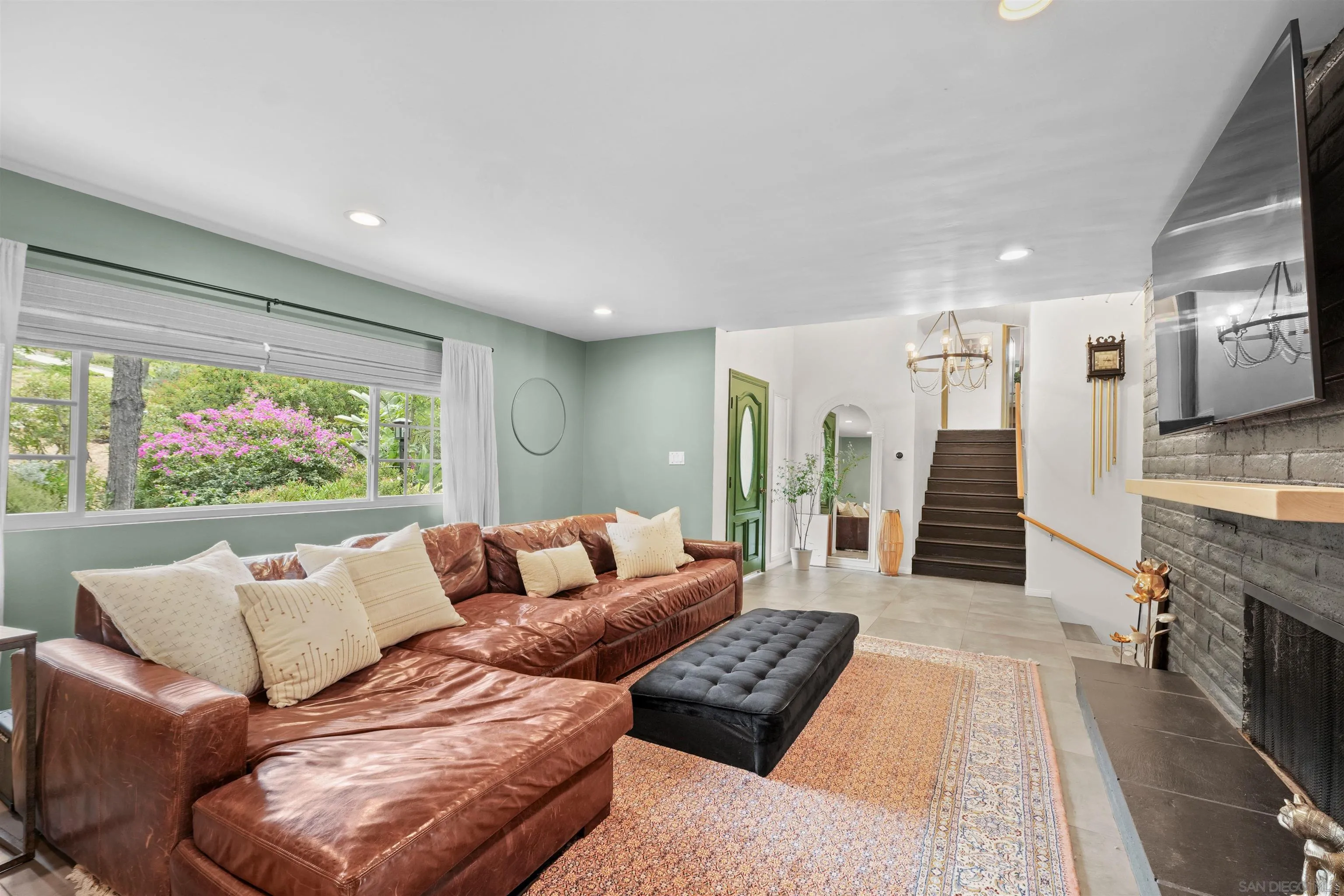 https://cdn.realtyfeed.com/cdn/127/260013113/55e081b5b470a1bafe6d6e5981105032.webp