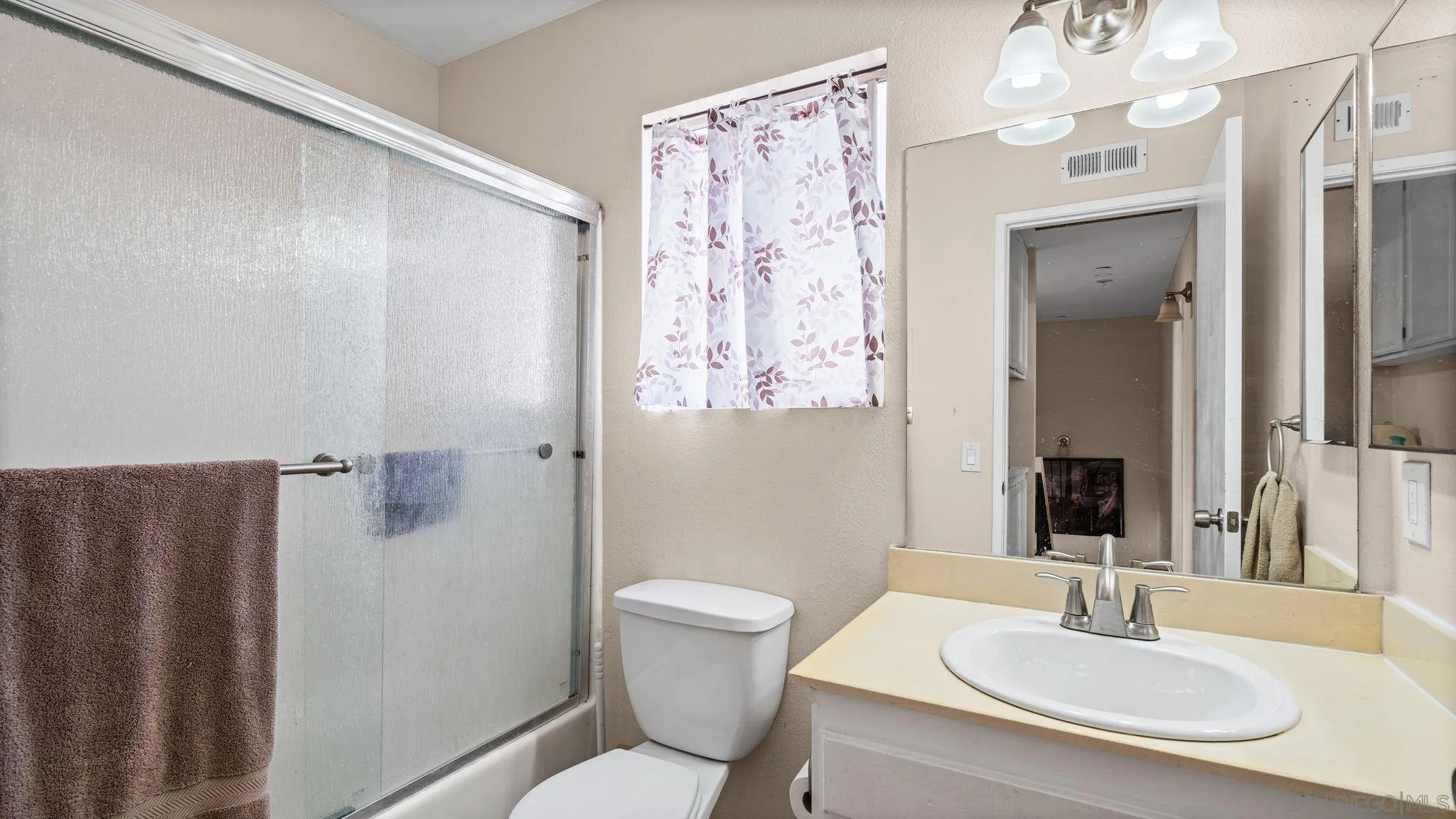 Photo #29: 260013119 Listing: Photo #29
