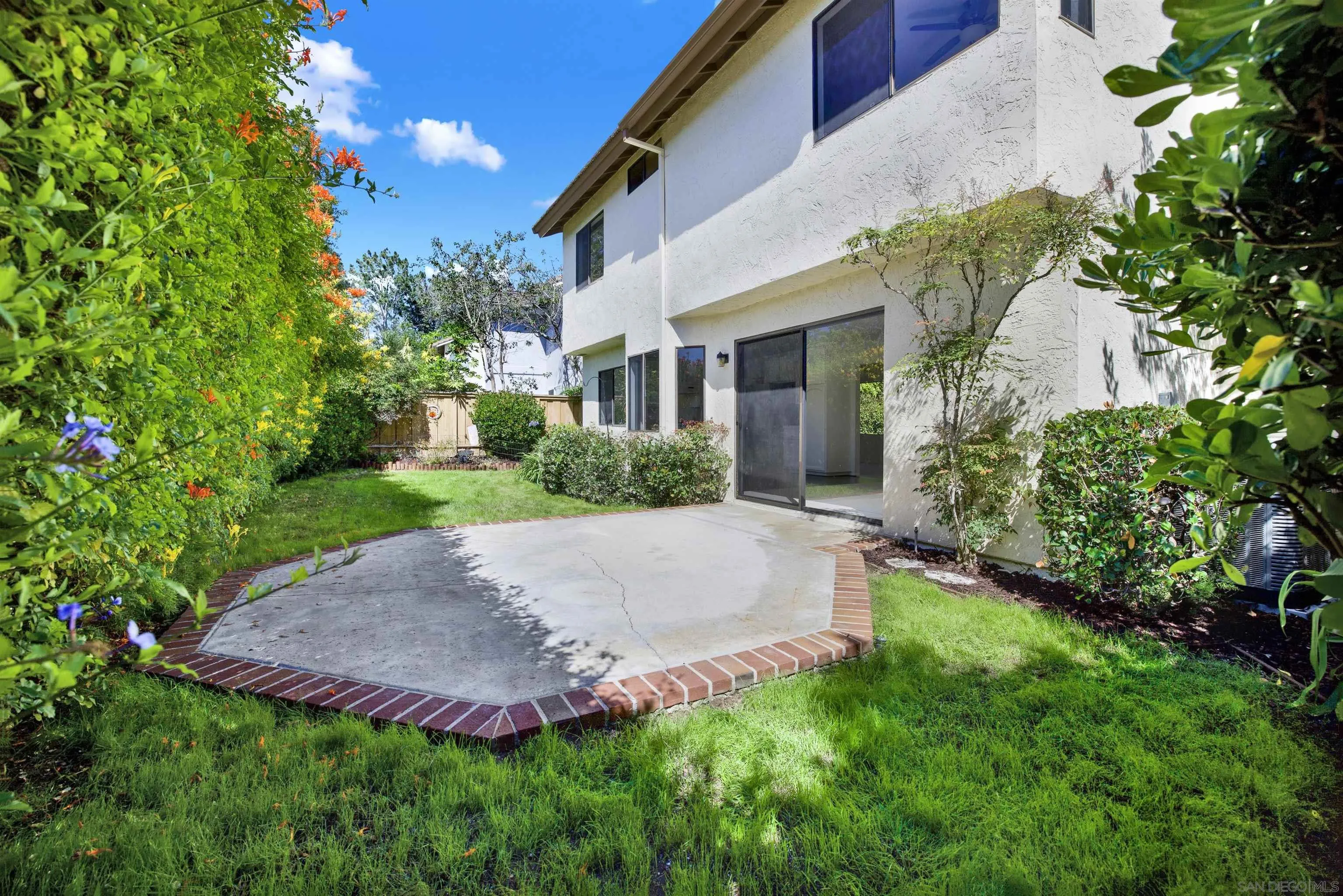 https://cdn.realtyfeed.com/cdn/127/260013120/010b60c3c520e719c4bd930716b5a65f.webp